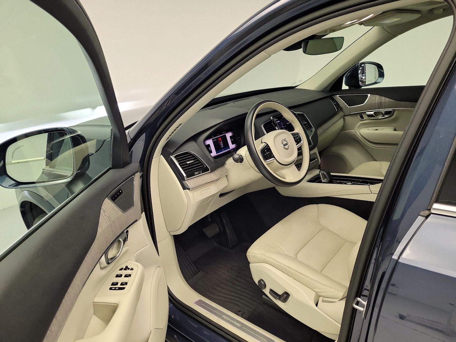 Thumbnail: 2023 Volvo XC90 - 11