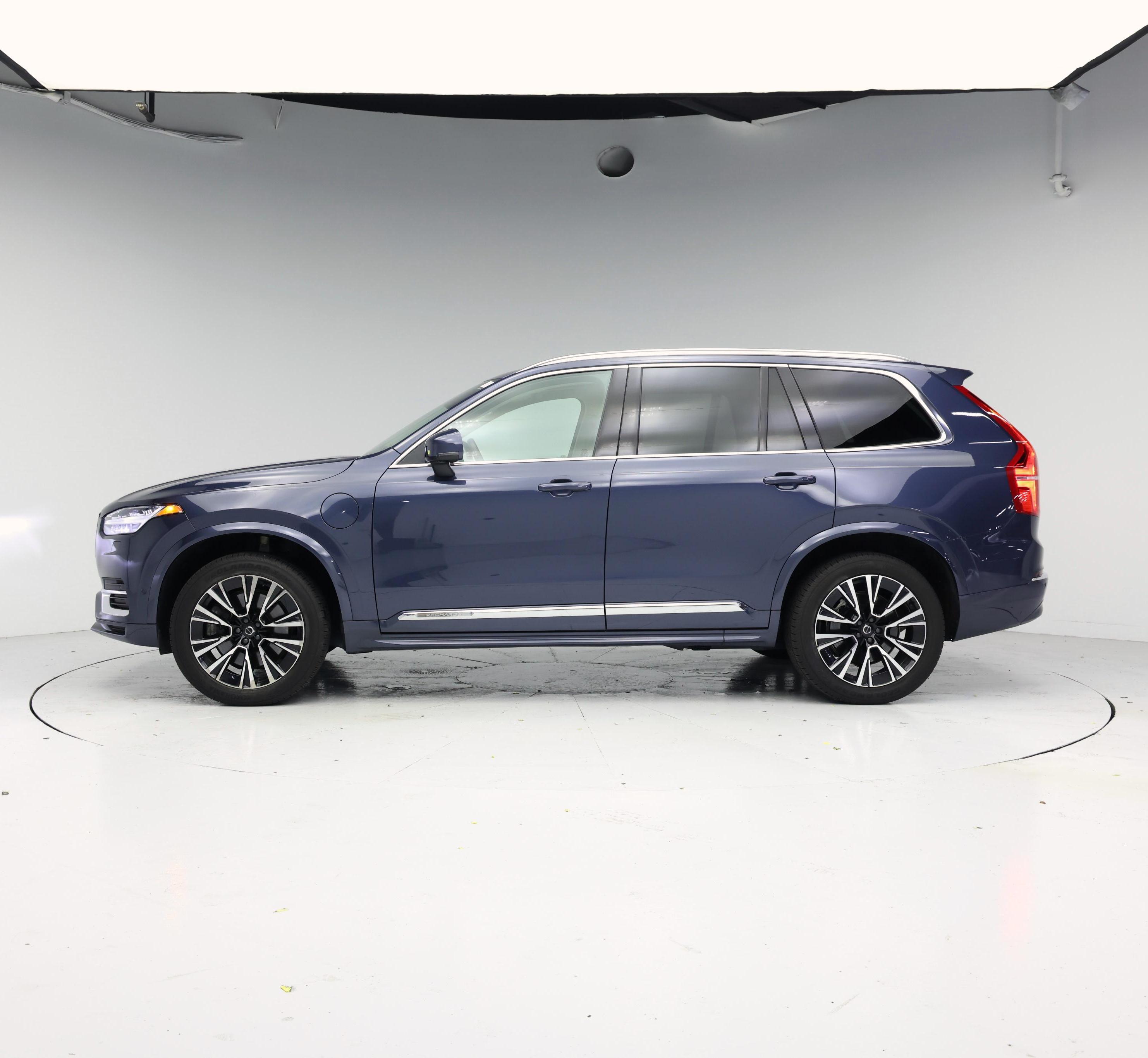 Thumbnail: 2023 Volvo XC90 - 3