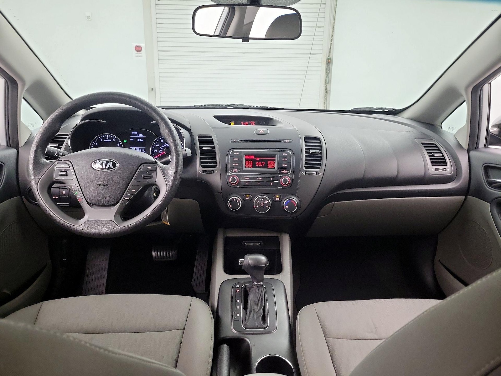 2015 Kia Forte LX - Photo 10