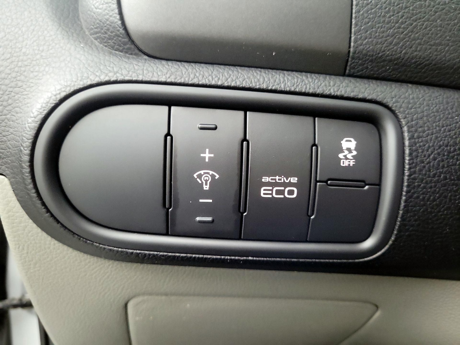 2015 Kia Forte LX - Photo 14