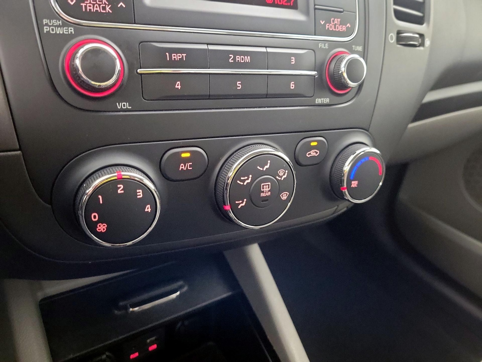 2015 Kia Forte LX - Photo 16