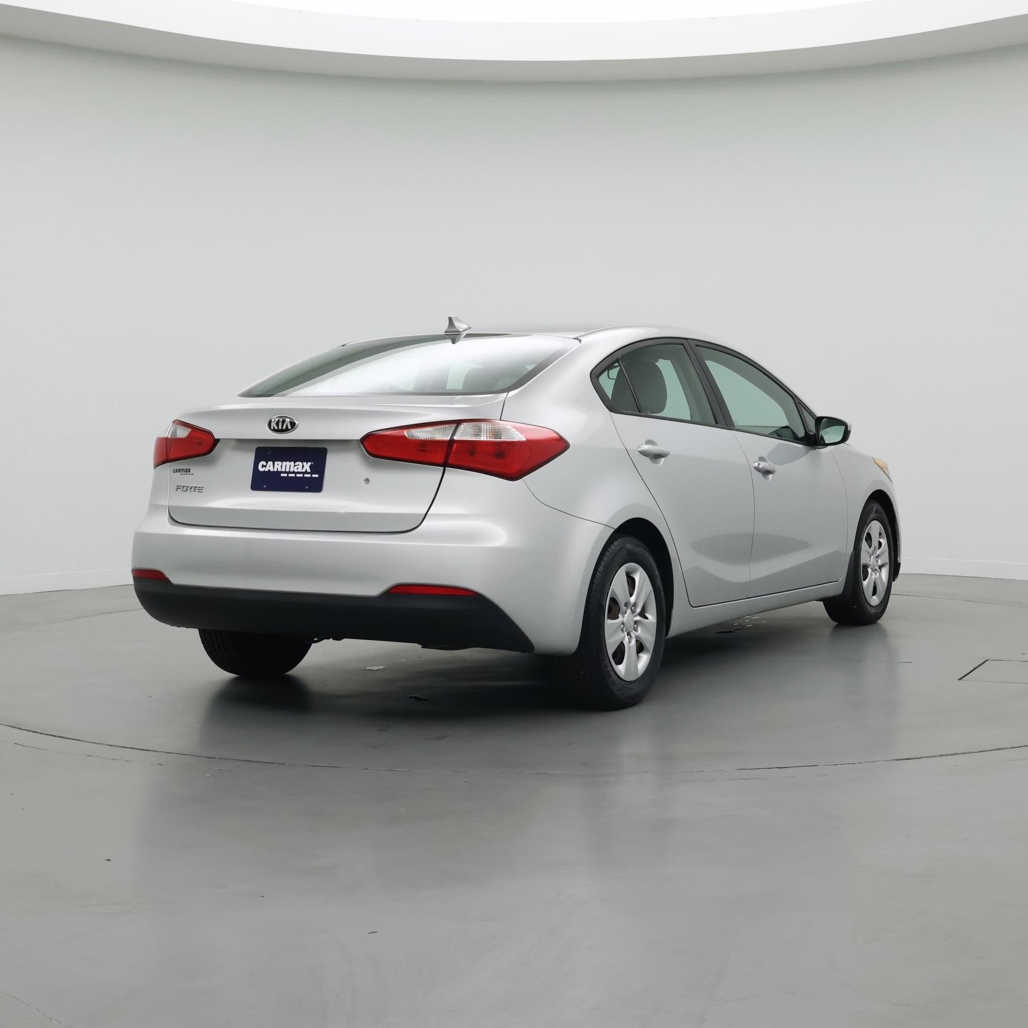 Thumbnail: 2015 Kia Forte - 8