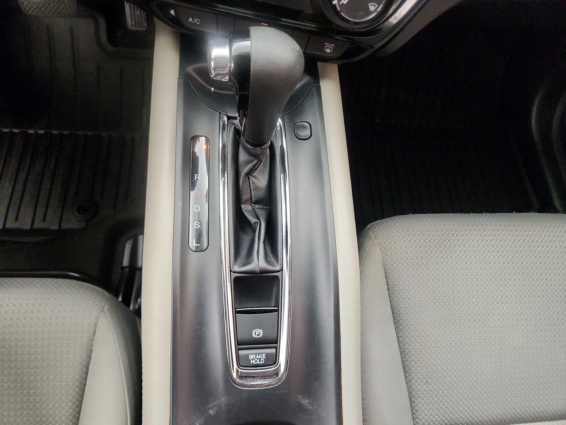Thumbnail: 2019 Honda HR-V - 17