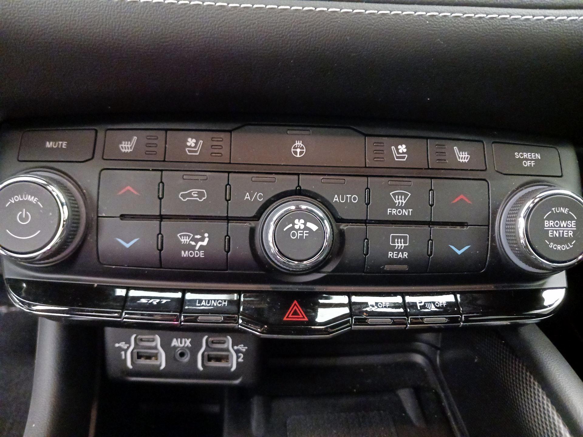 Thumbnail: 2023 Dodge Durango - 17