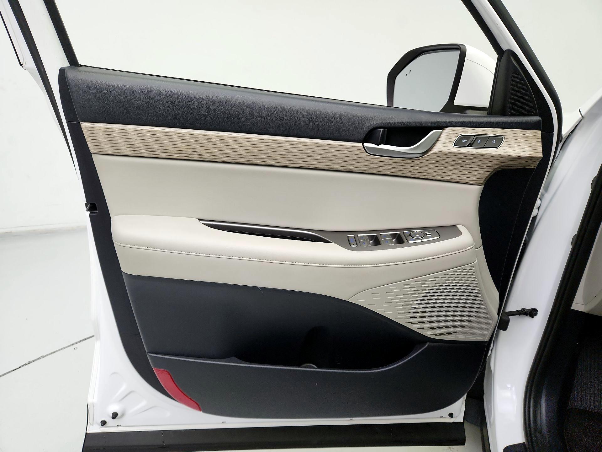 Thumbnail: 2021 Hyundai Palisade - 12