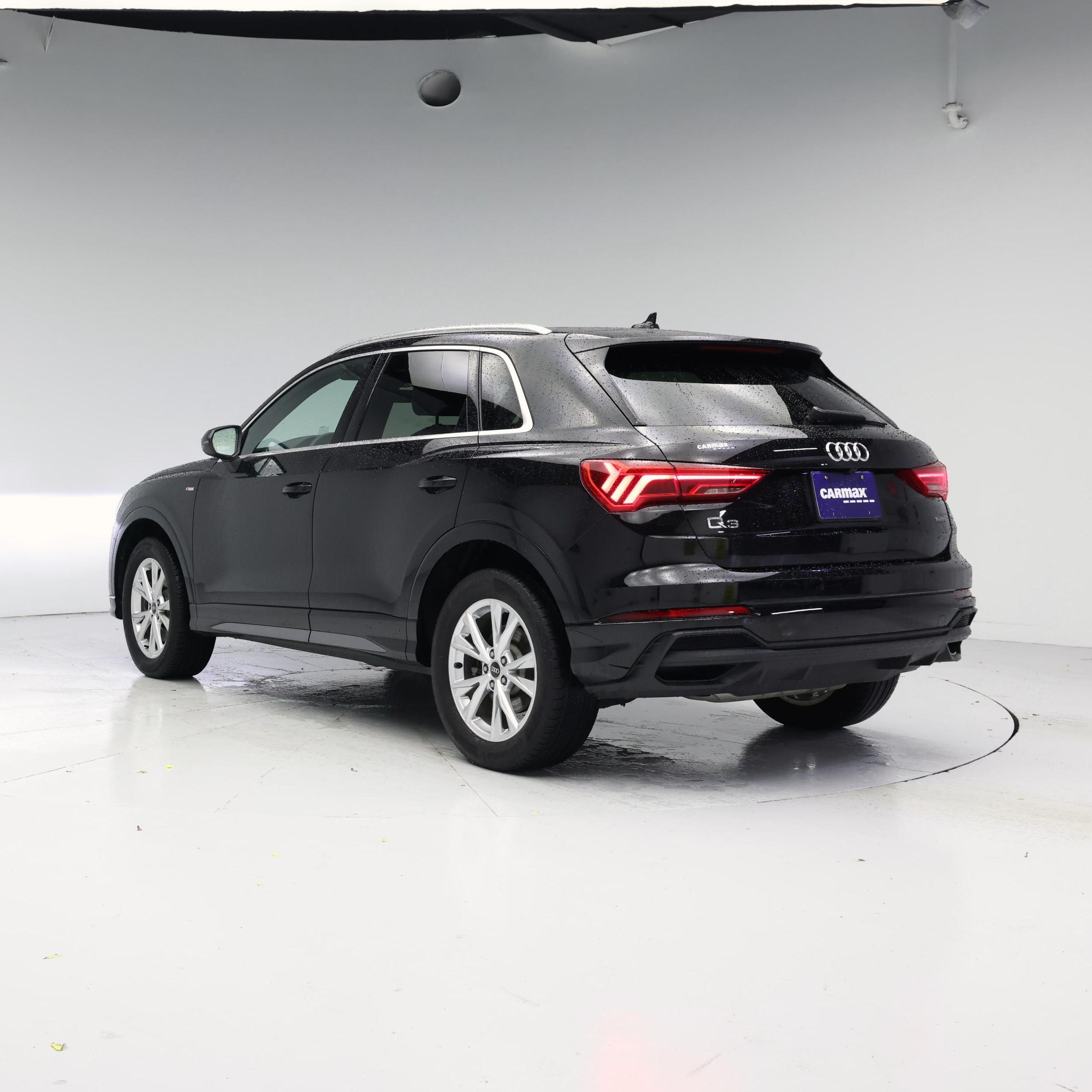Thumbnail: 2023 Audi Q3 - 2