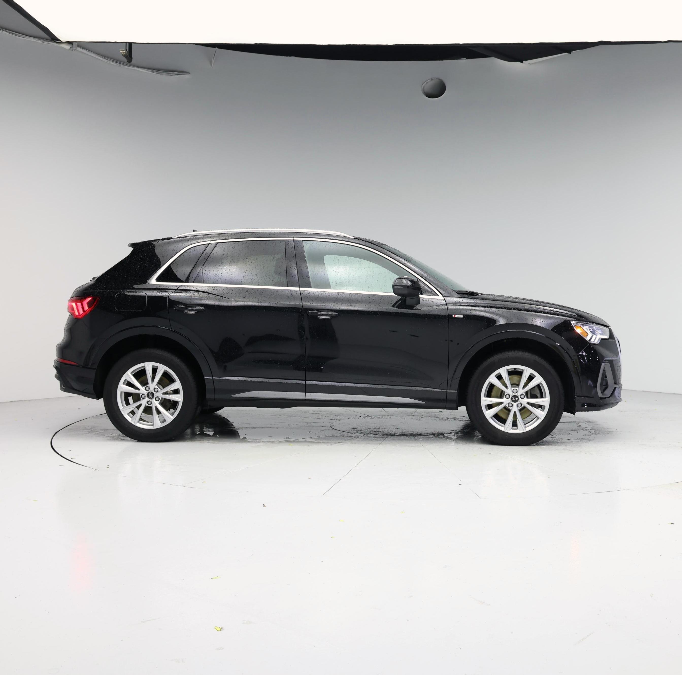 Thumbnail: 2023 Audi Q3 - 7