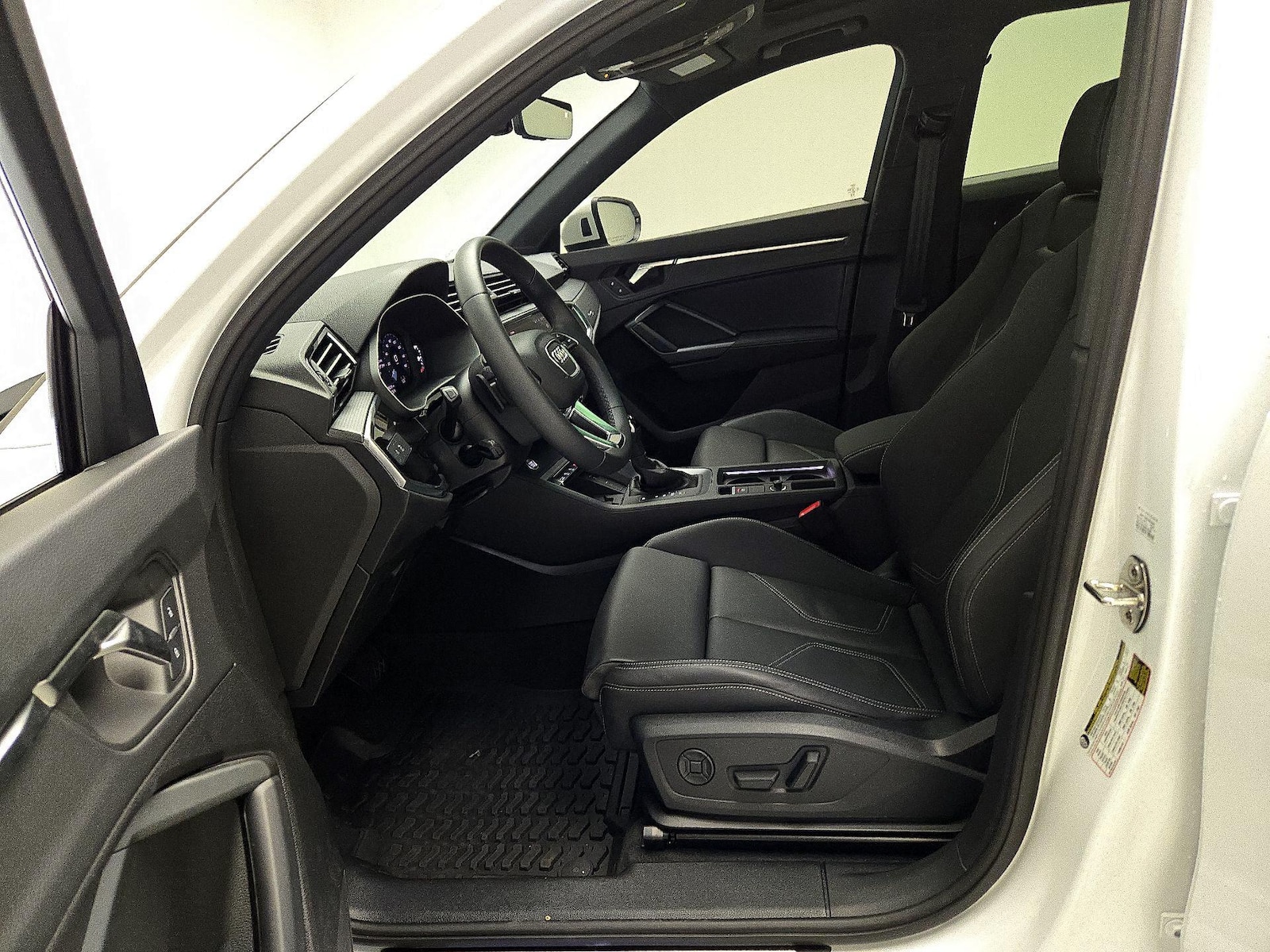 2025 Audi Q3 S Line Premium - Photo 12