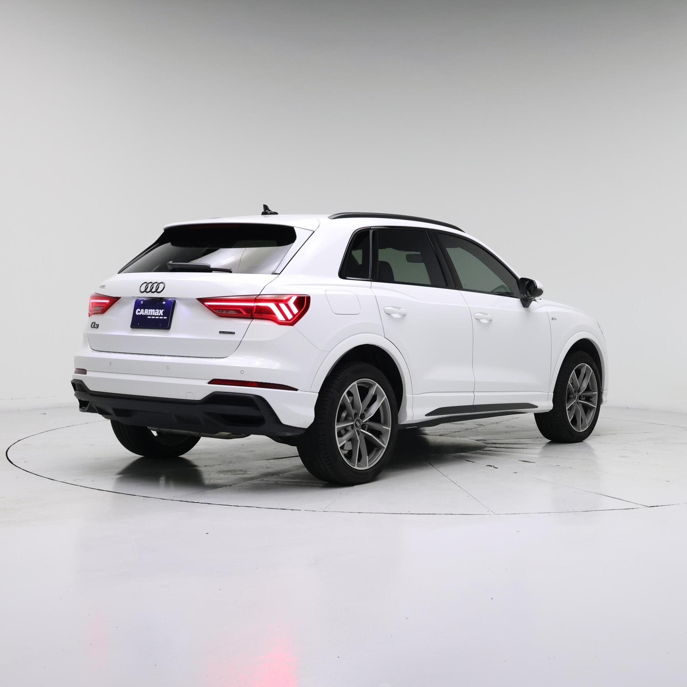 Thumbnail: 2025 Audi Q3 - 8