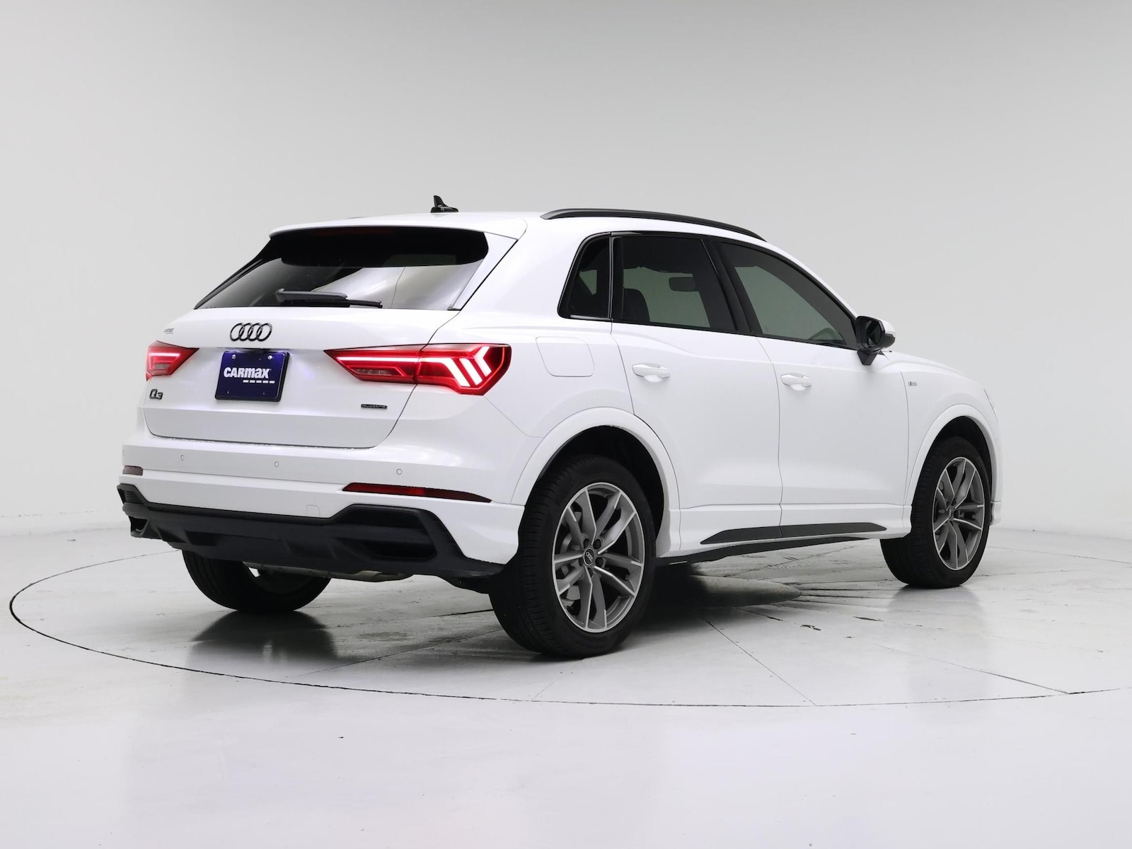 2025 Audi Q3 S Line Premium - Photo 9