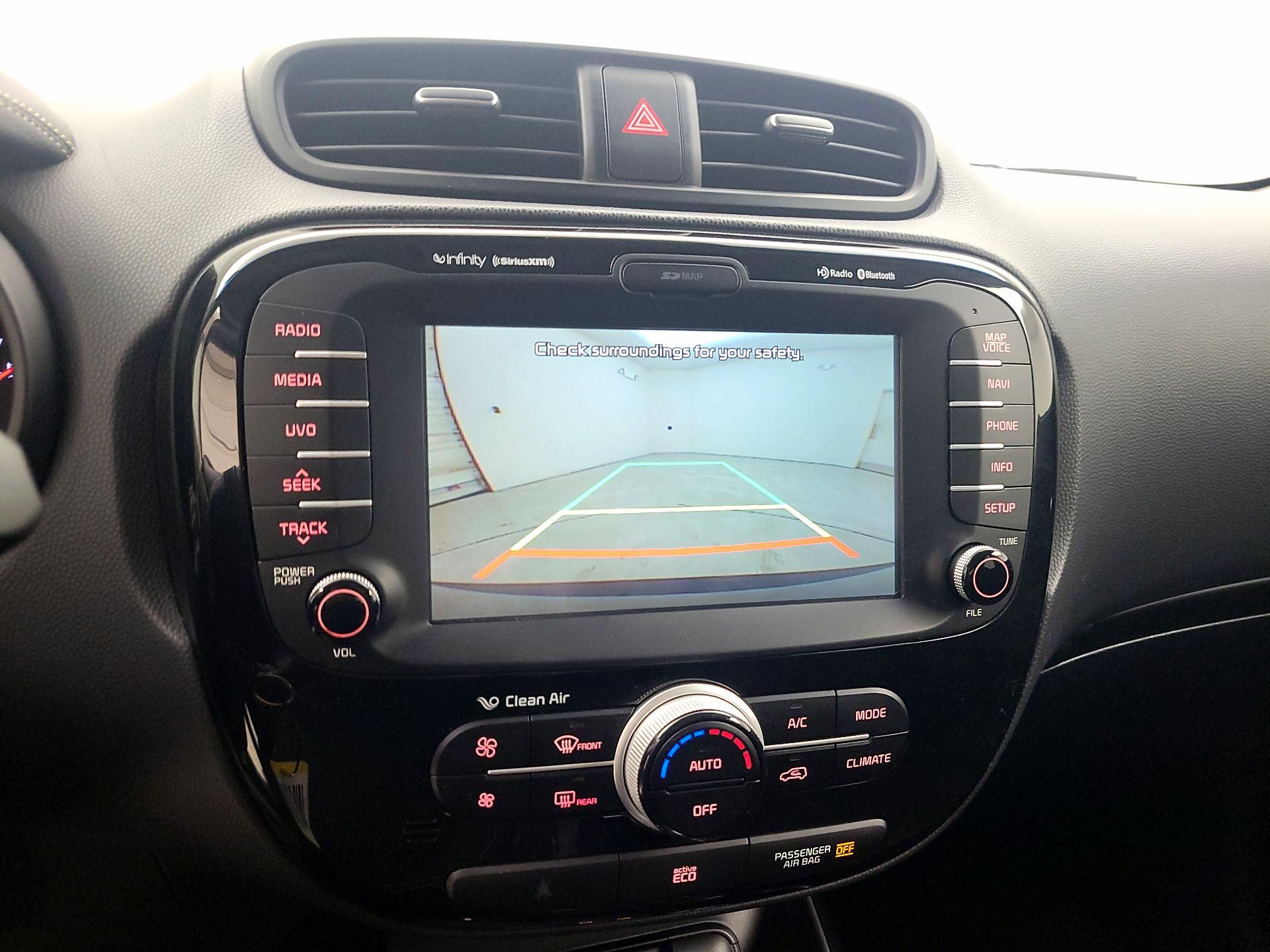 Thumbnail: 2014 Kia Soul - 14