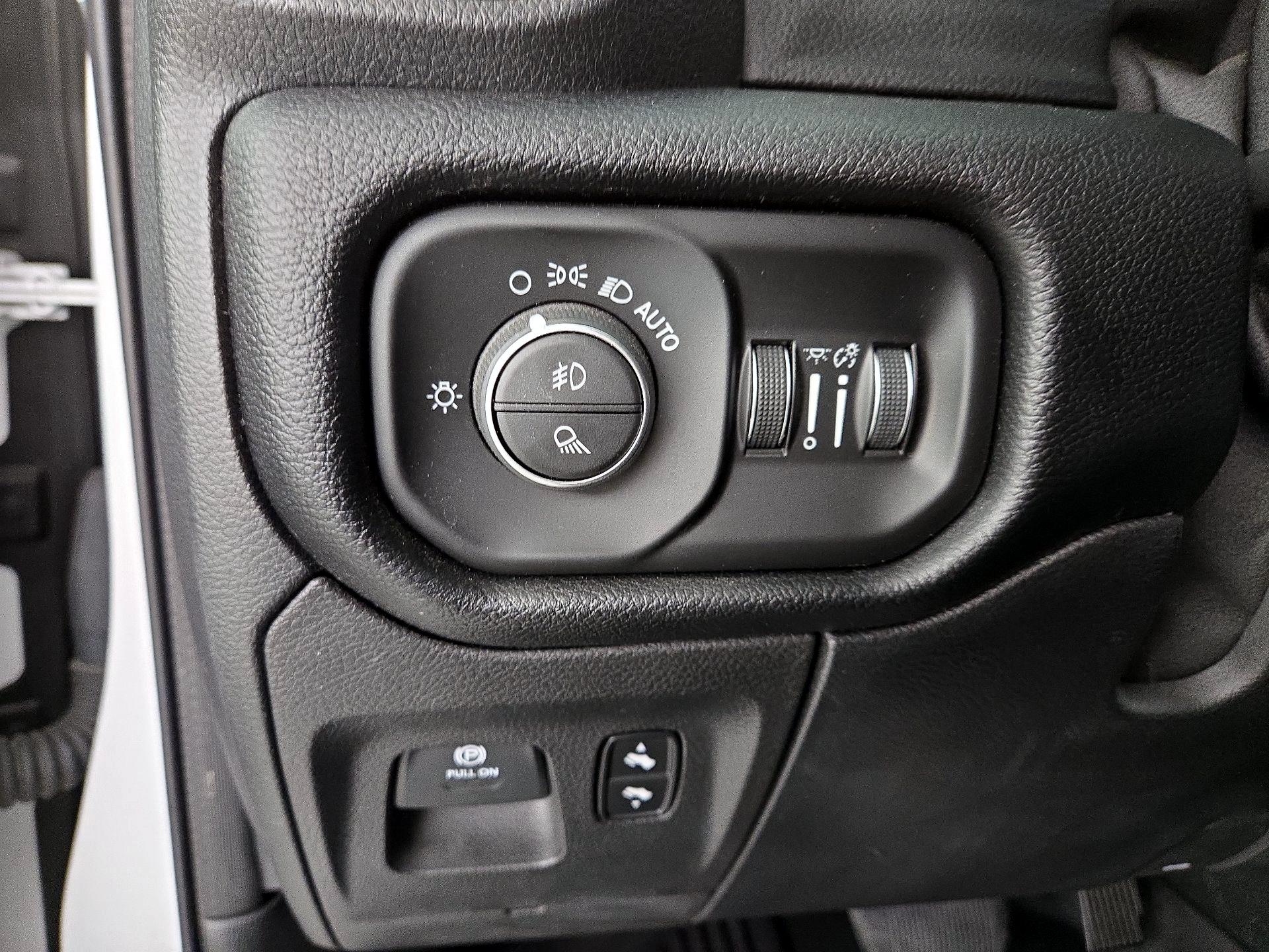 Thumbnail: 2020 RAM 1500 - 13