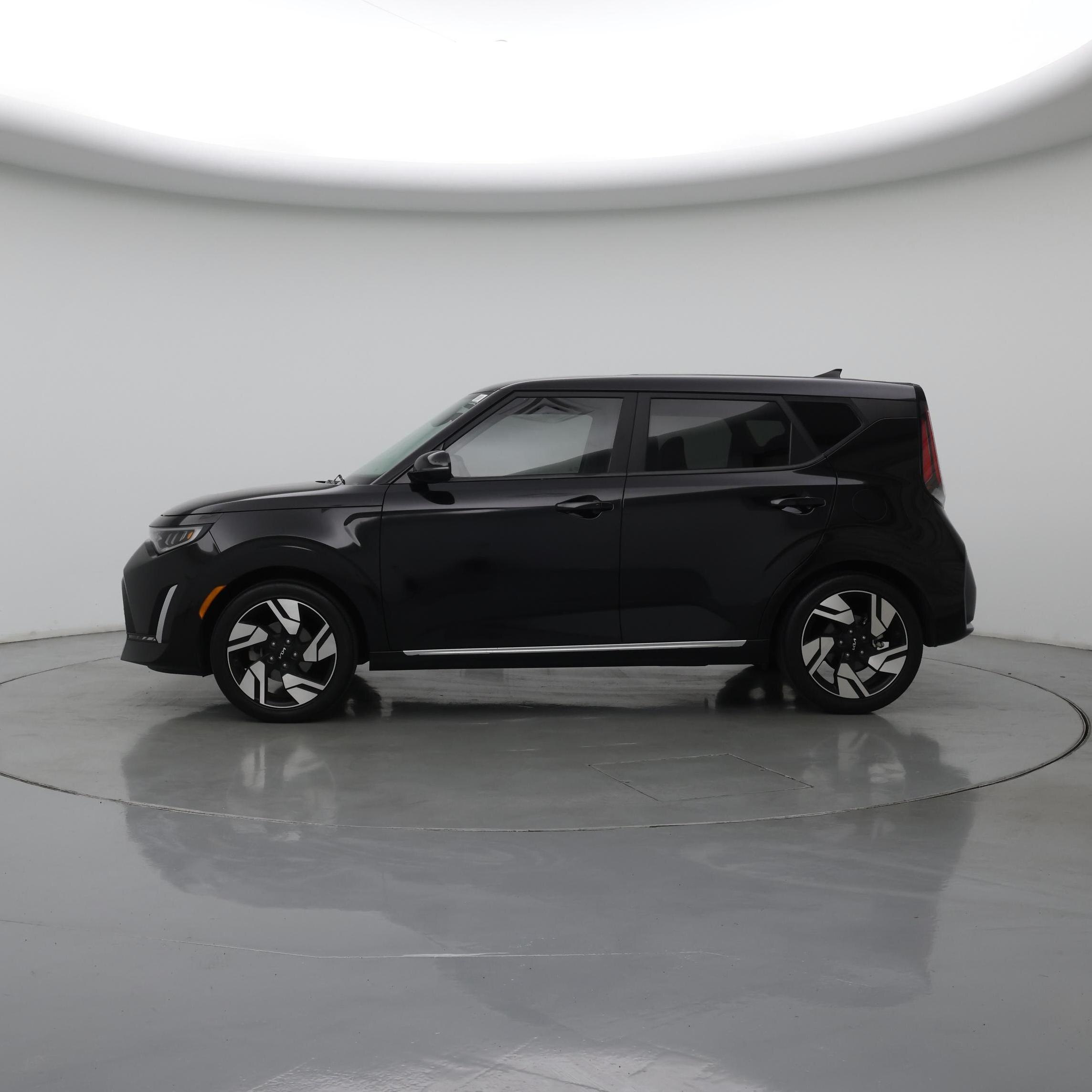 Thumbnail: 2023 Kia Soul - 3