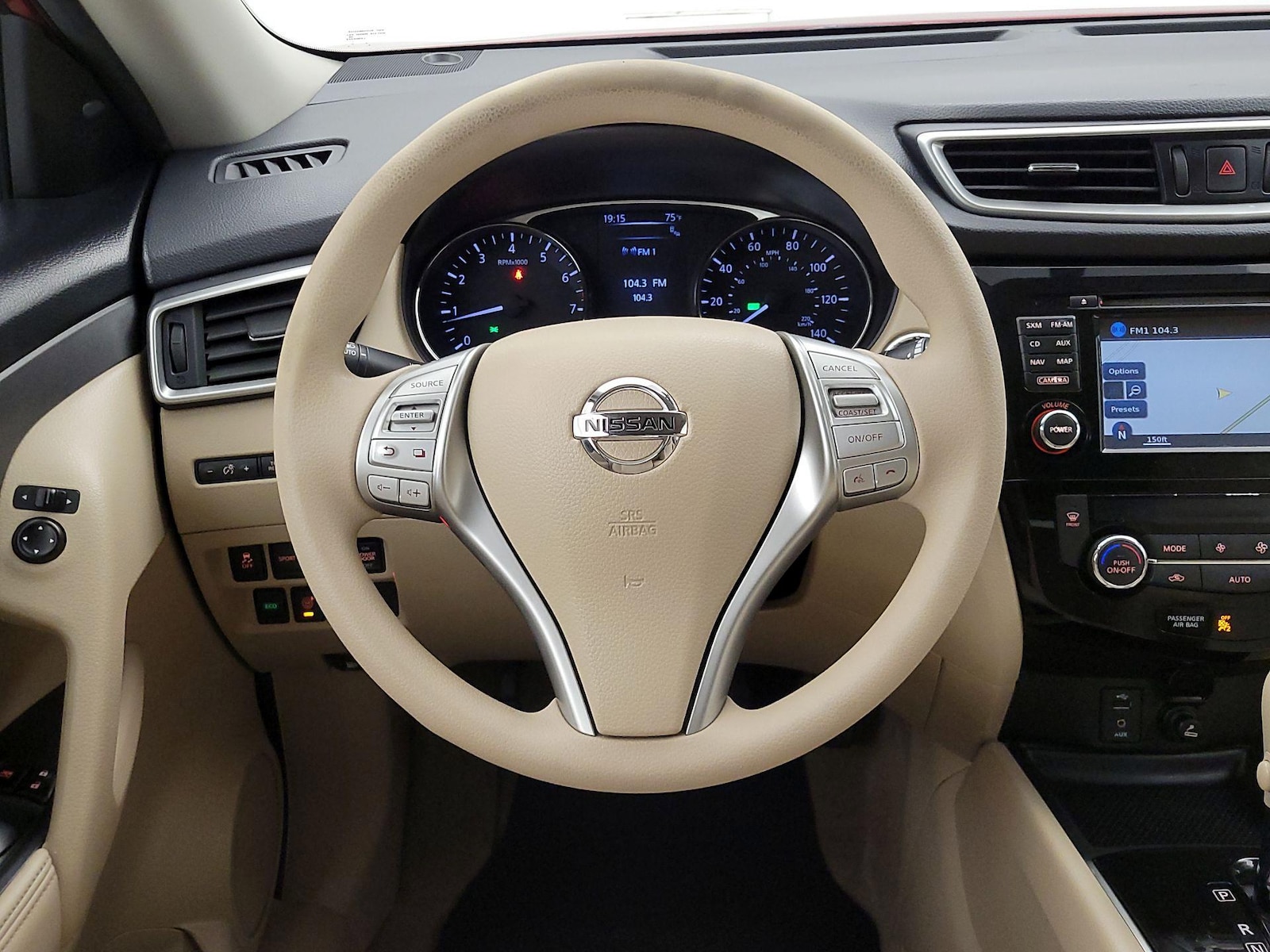 2015 Nissan Rogue SV - Photo 11