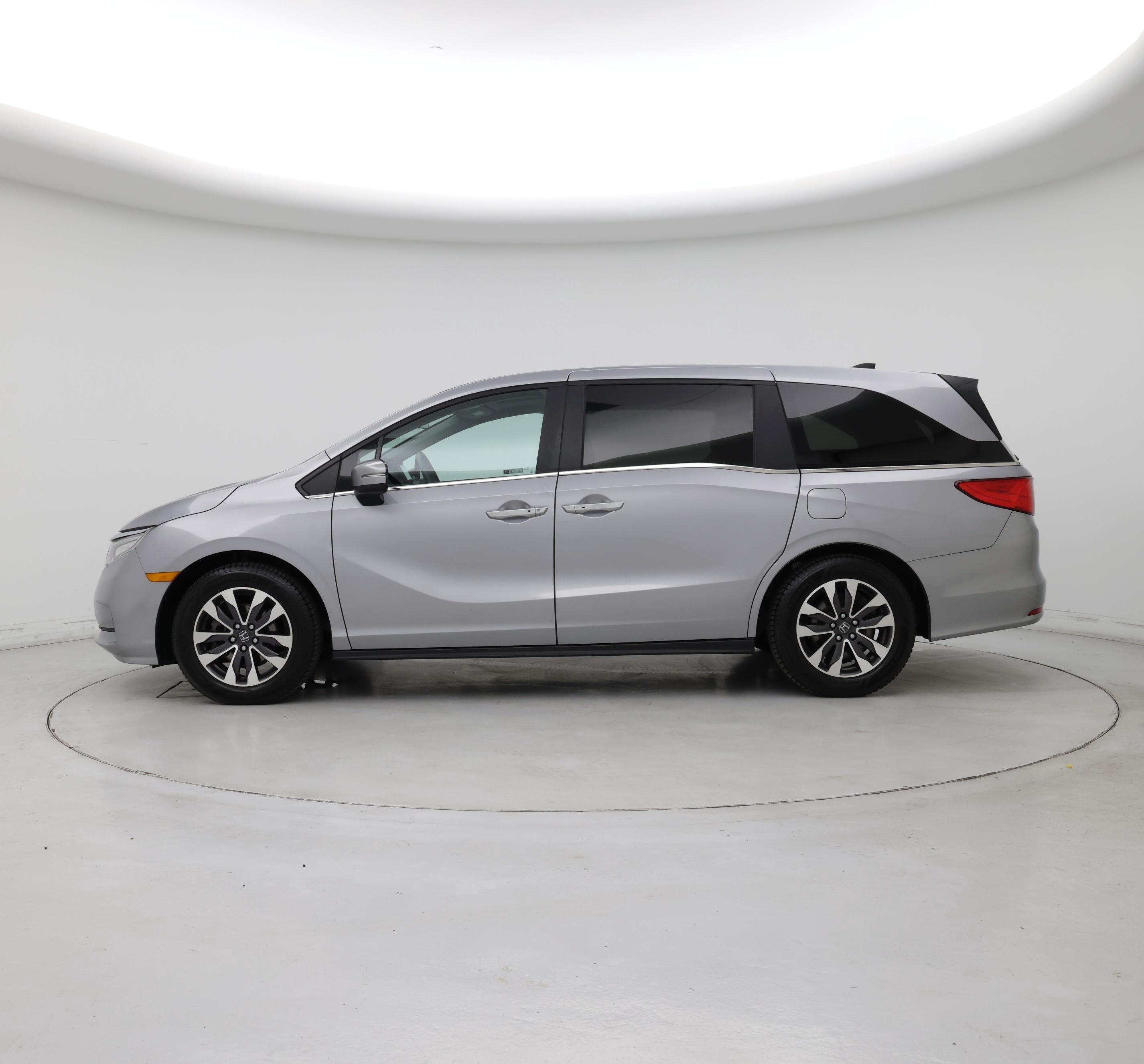 Thumbnail: 2022 Honda Odyssey - 3
