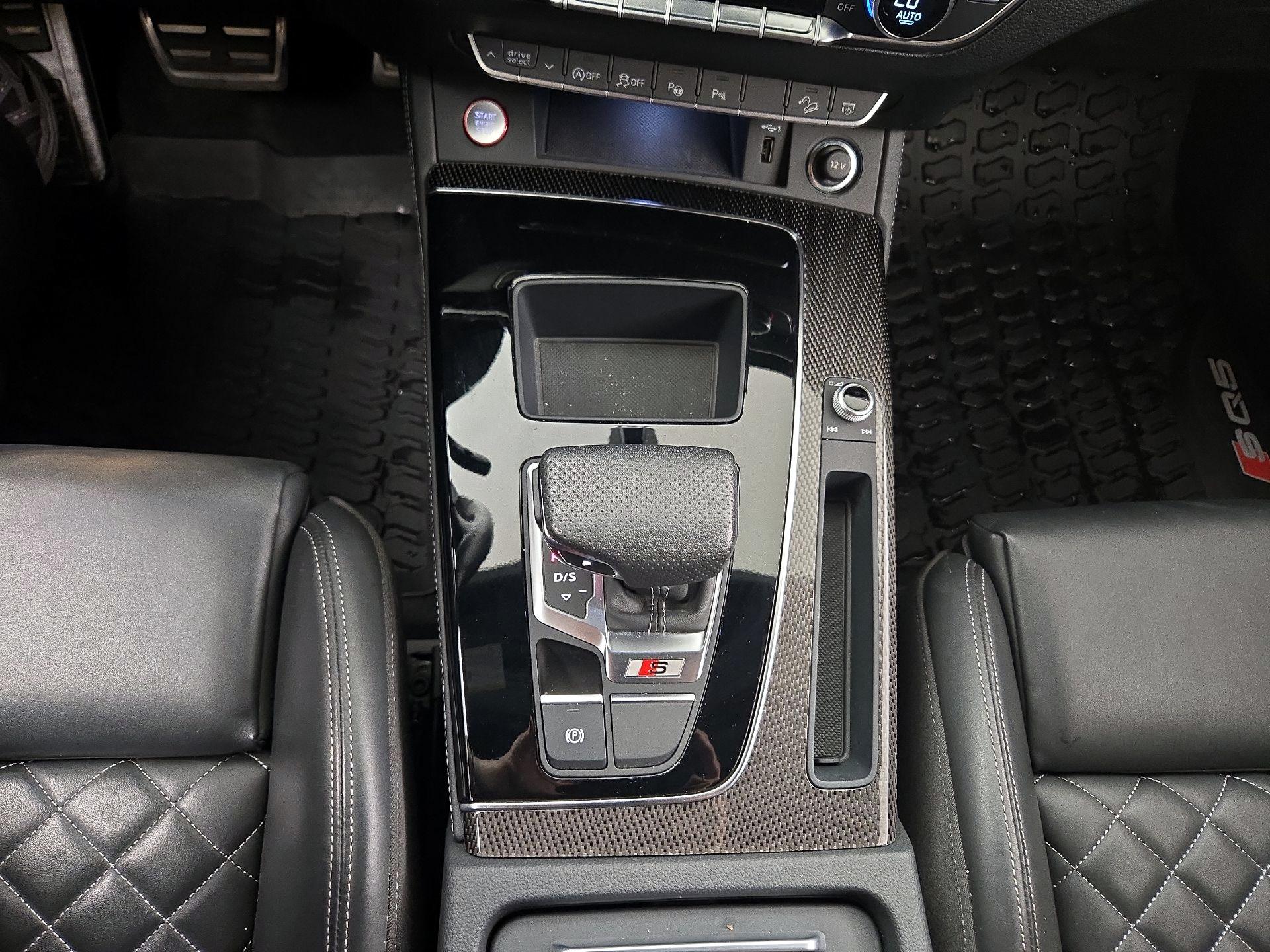 Thumbnail: 2023 Audi SQ5 - 16