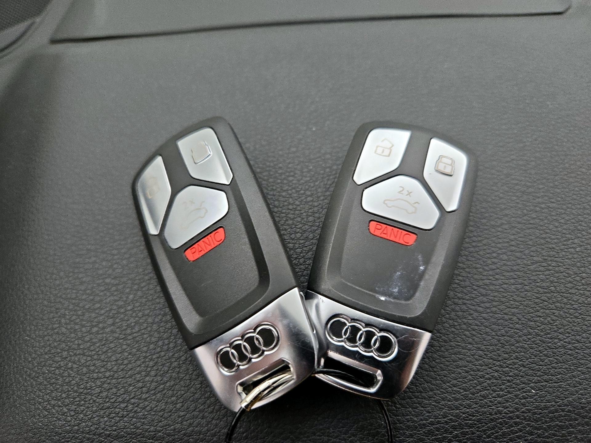 Thumbnail: 2023 Audi SQ5 - 19