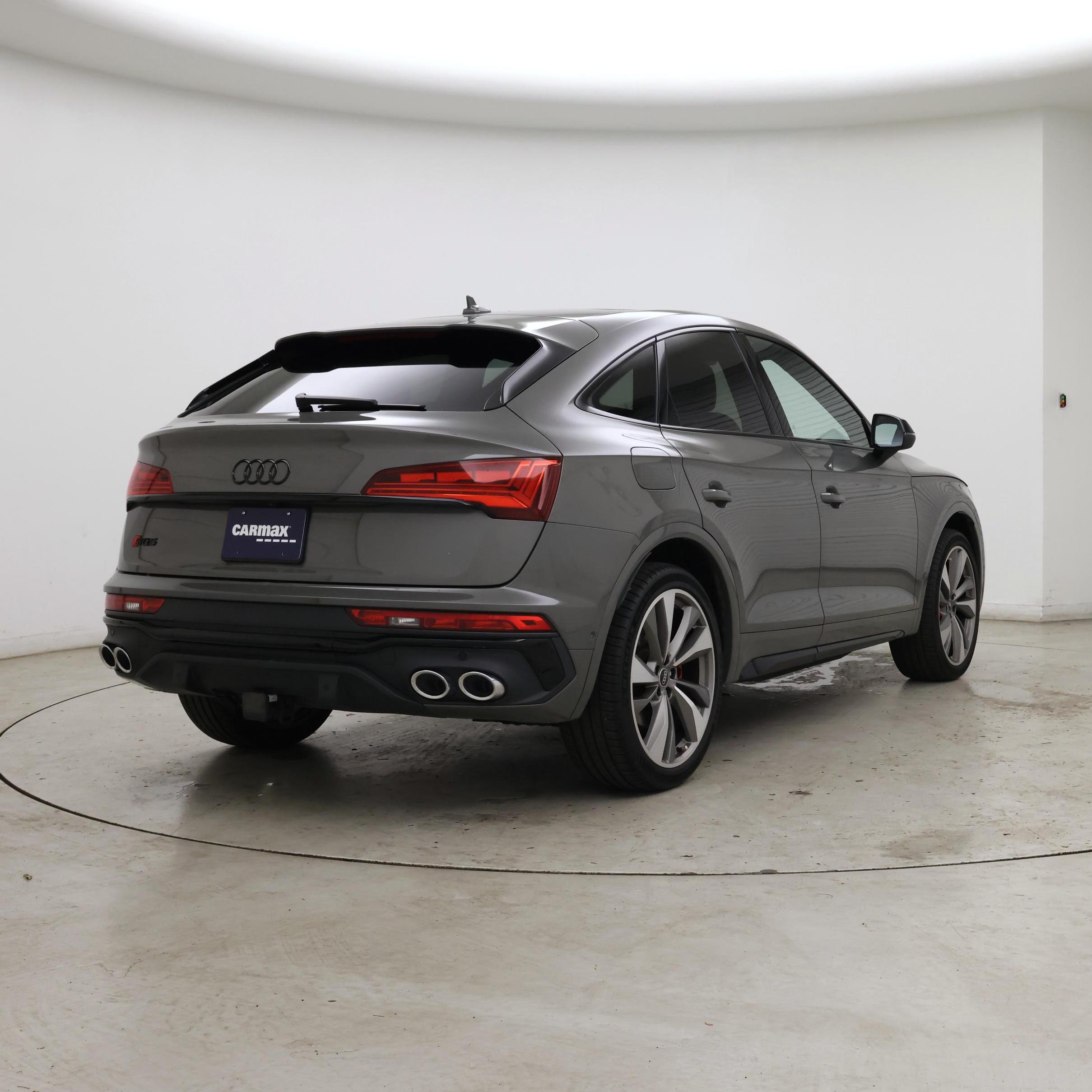 Thumbnail: 2023 Audi SQ5 - 8