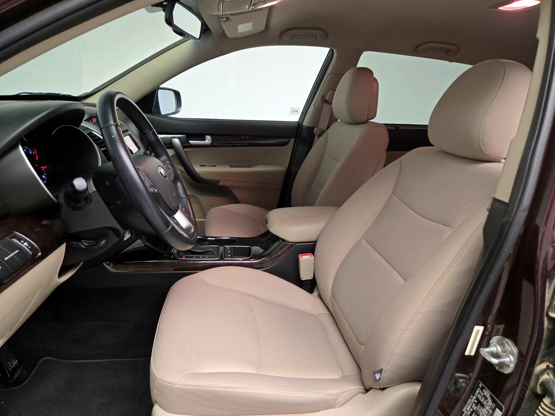Thumbnail: 2015 Kia Sorento - 11