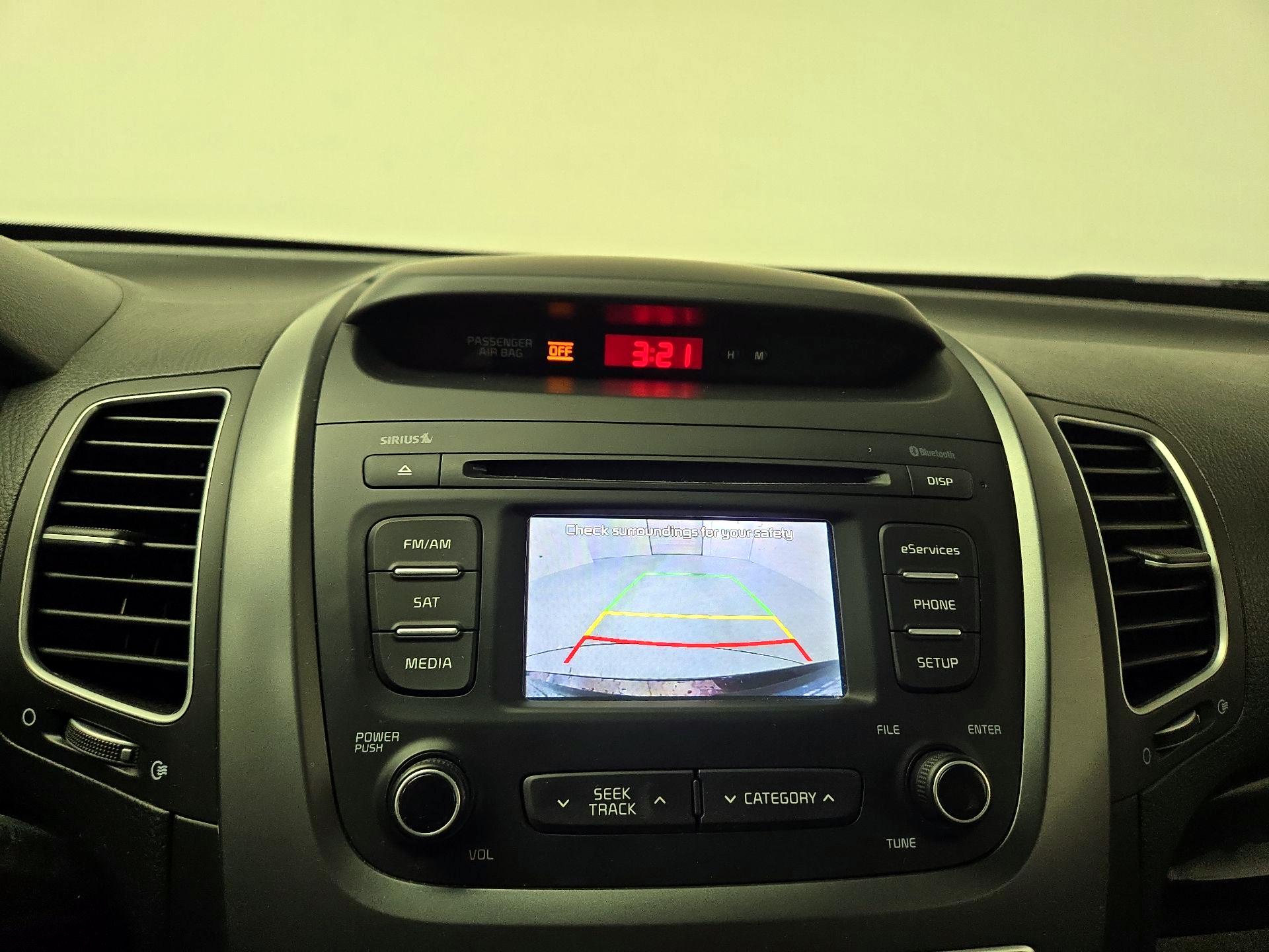 Thumbnail: 2015 Kia Sorento - 14