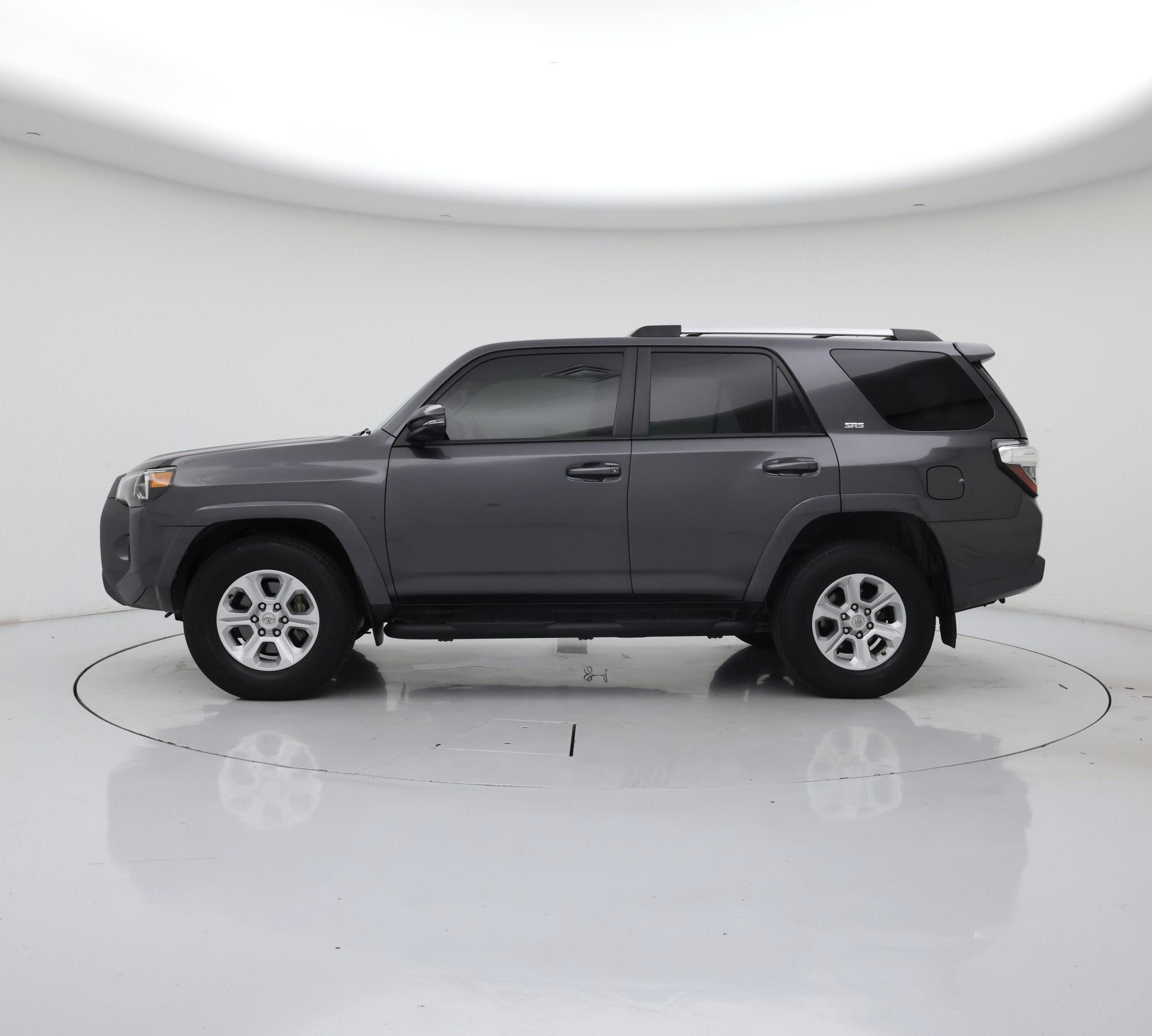 Thumbnail: 2022 Toyota 4Runner - 3