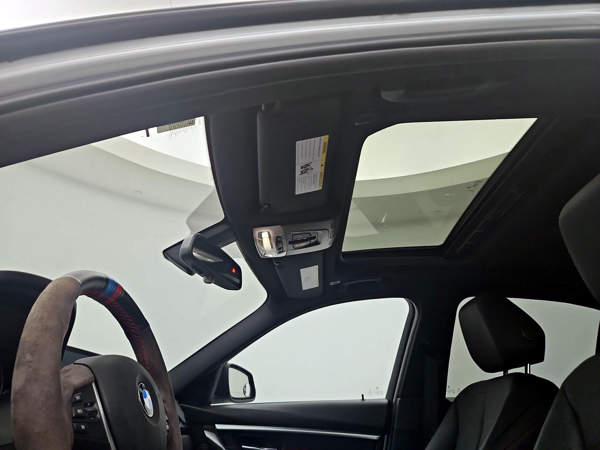 Thumbnail: 2016 BMW 3 Series - 19