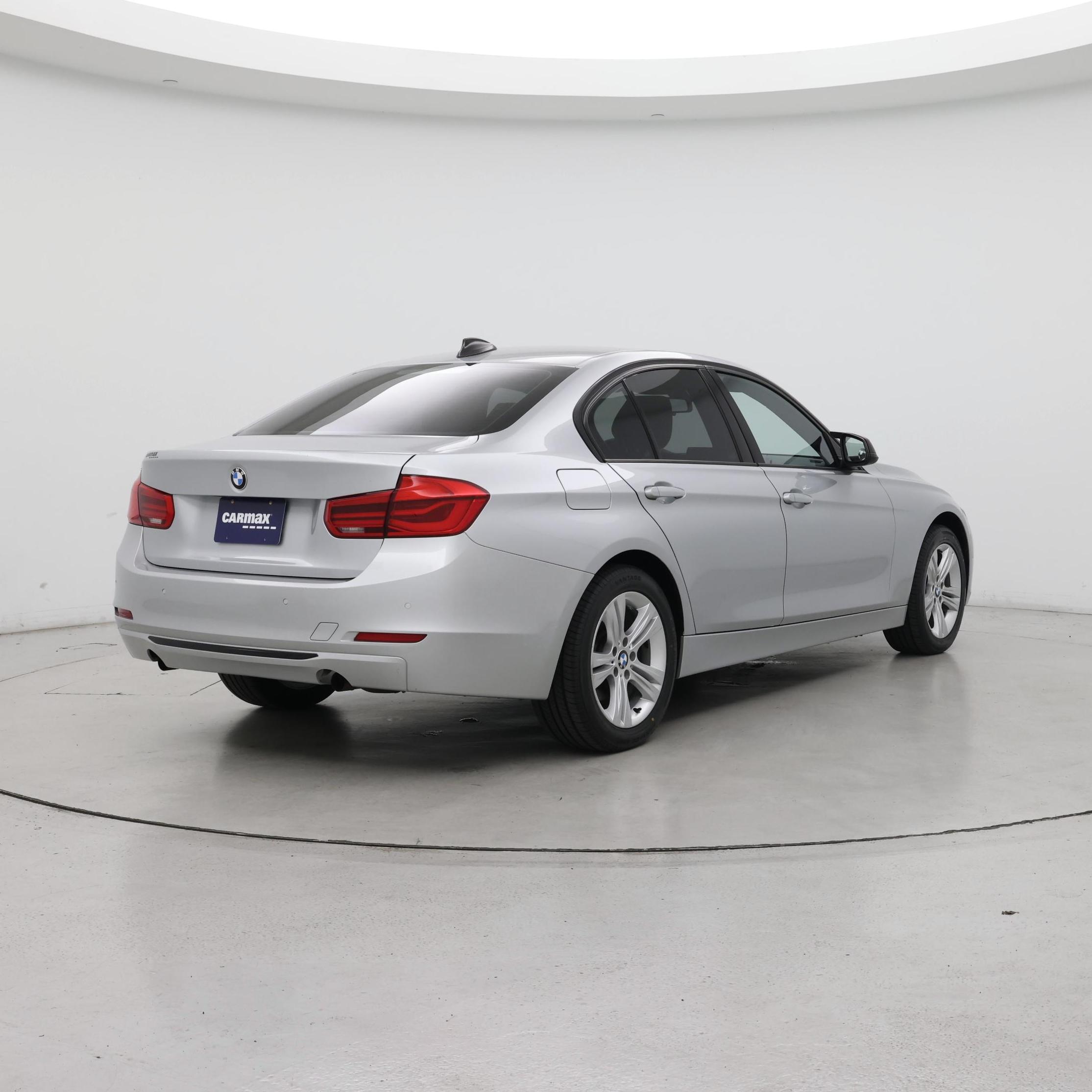 Thumbnail: 2016 BMW 3 Series - 8