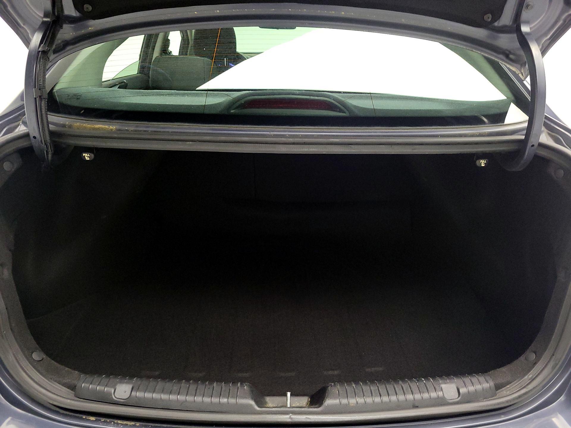 Thumbnail: 2016 Kia Forte - 19