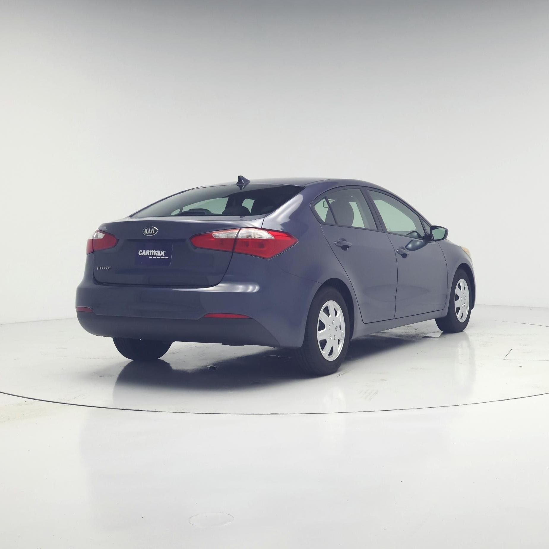 Thumbnail: 2016 Kia Forte - 8