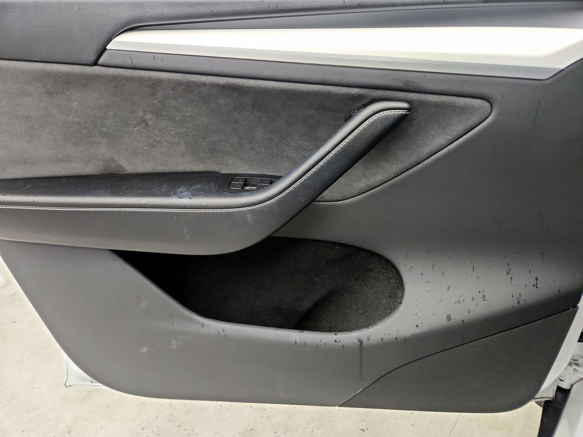 Thumbnail: 2023 Tesla Model Y - 12