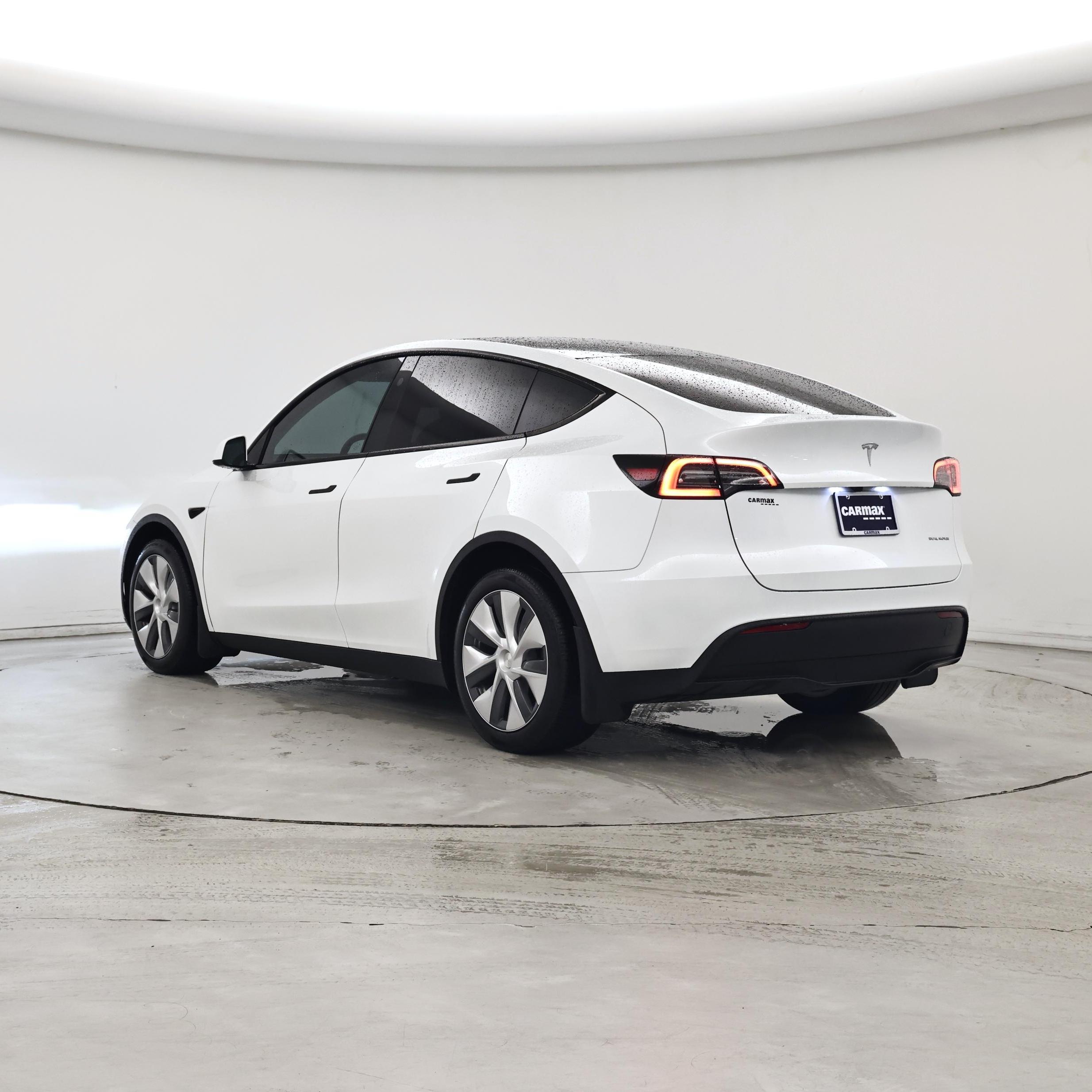 Thumbnail: 2023 Tesla Model Y - 2
