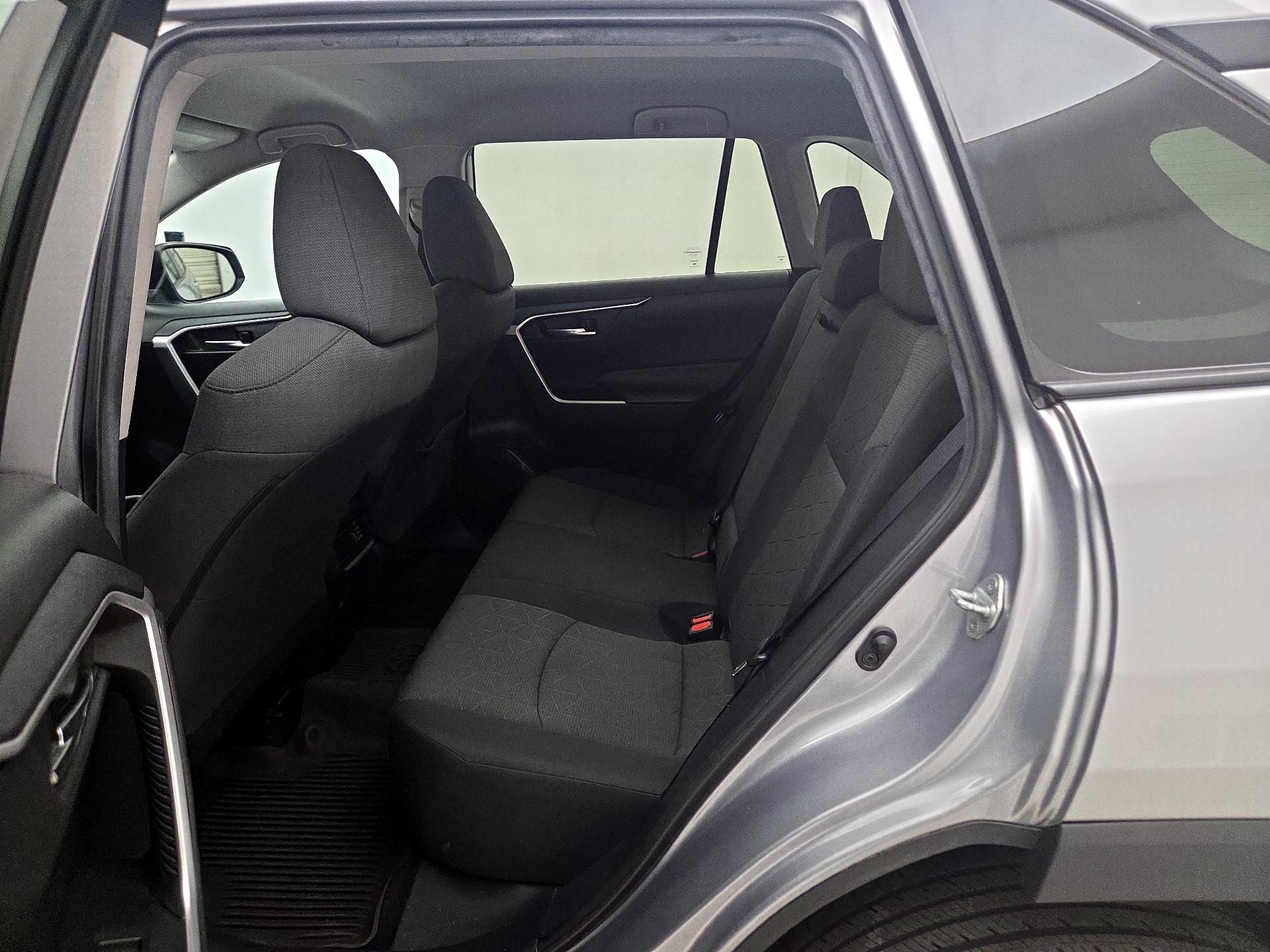 Thumbnail: 2021 Toyota RAV4 - 19