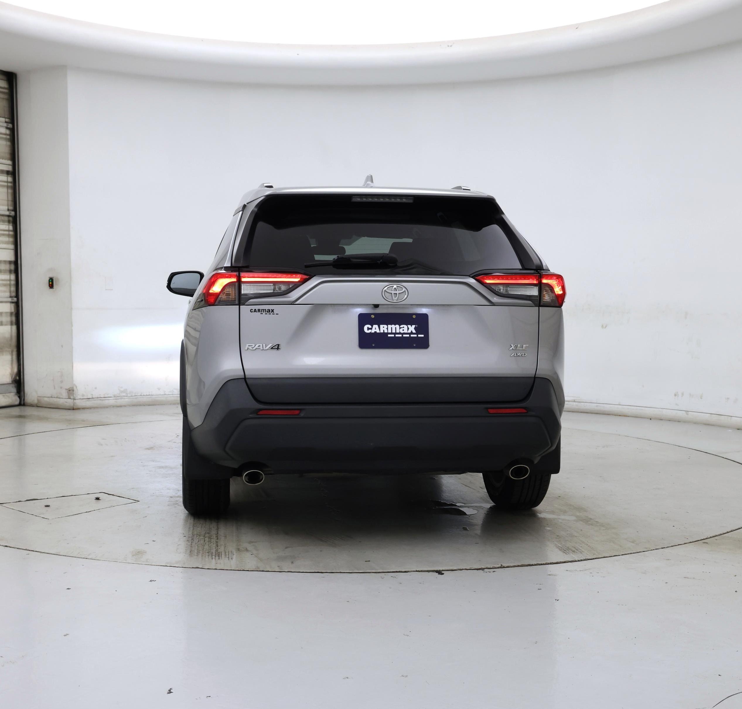 Thumbnail: 2021 Toyota RAV4 - 6