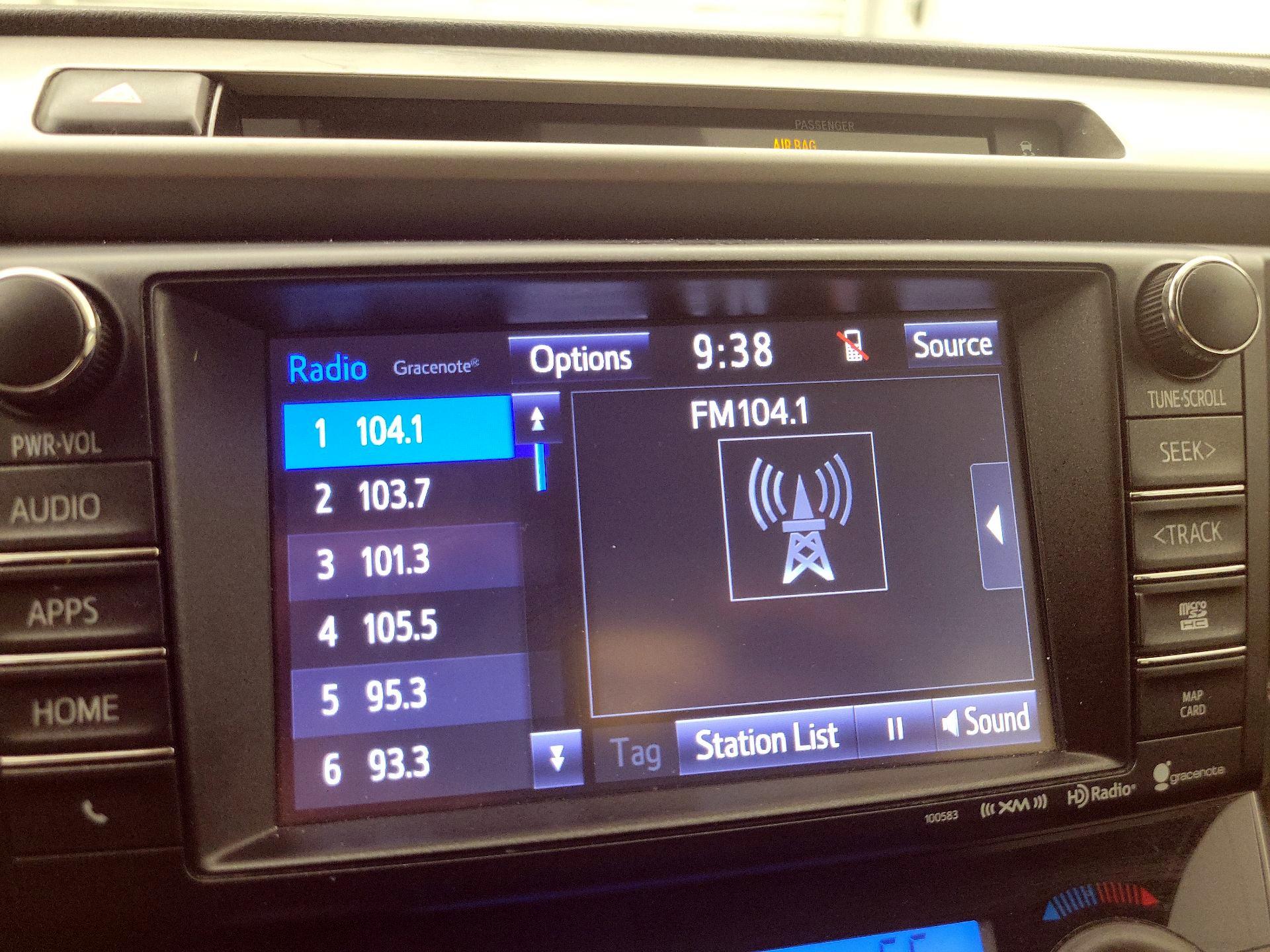 Thumbnail: 2016 Toyota RAV4 - 16
