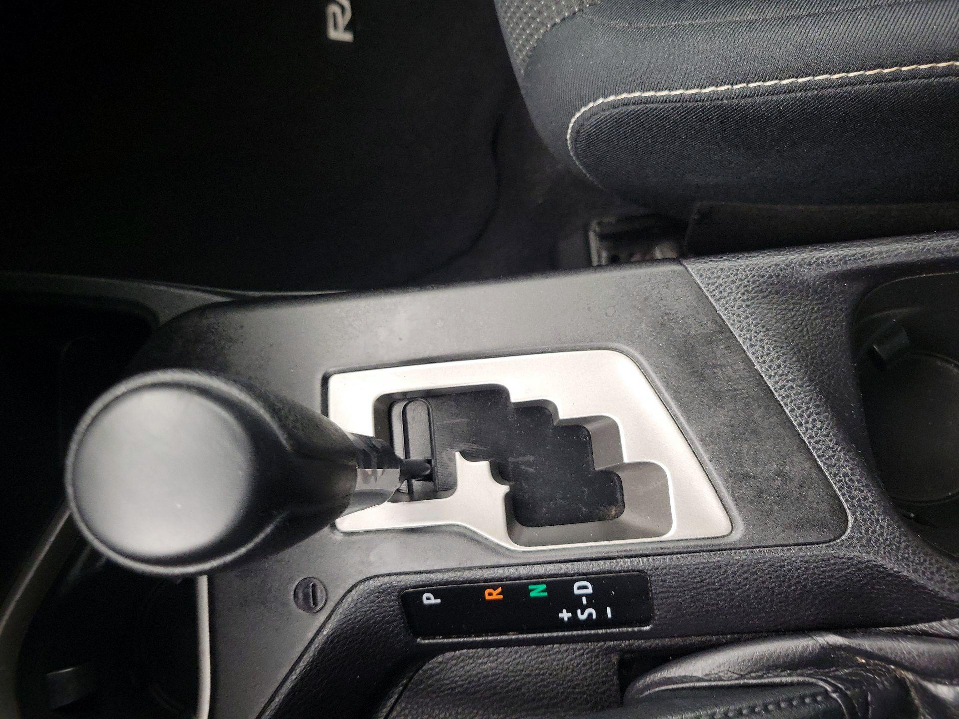 Thumbnail: 2016 Toyota RAV4 - 18