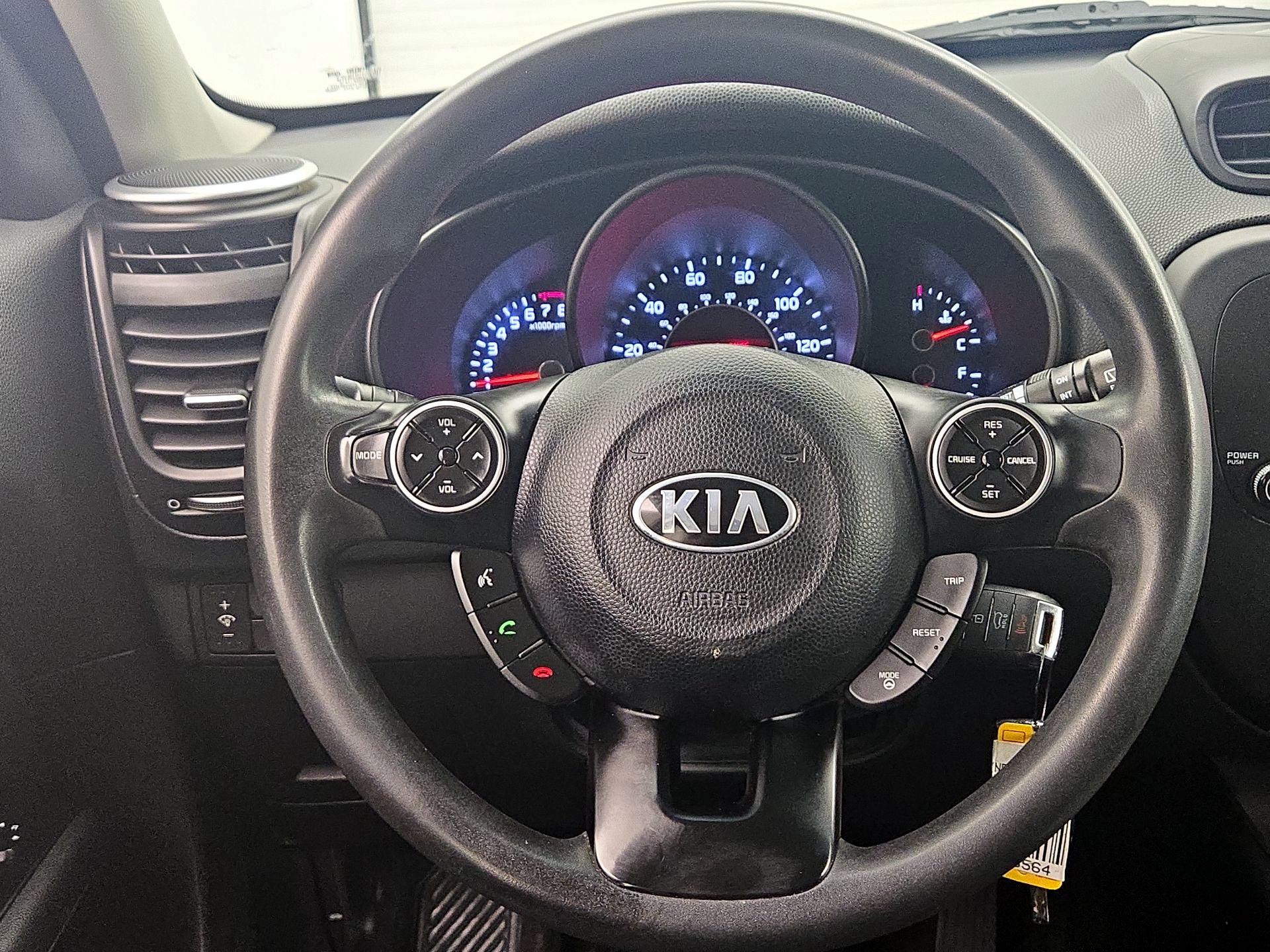 Thumbnail: 2014 Kia Soul - 10