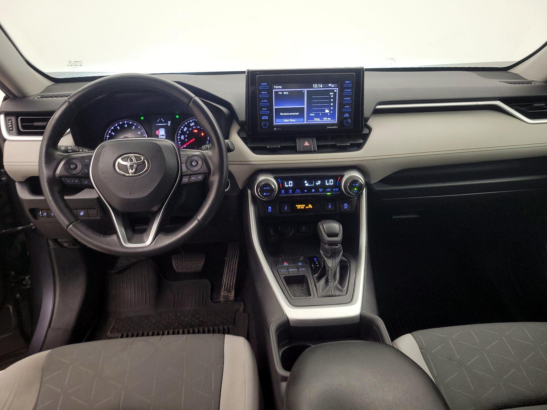 Thumbnail: 2020 Toyota RAV4 - 9