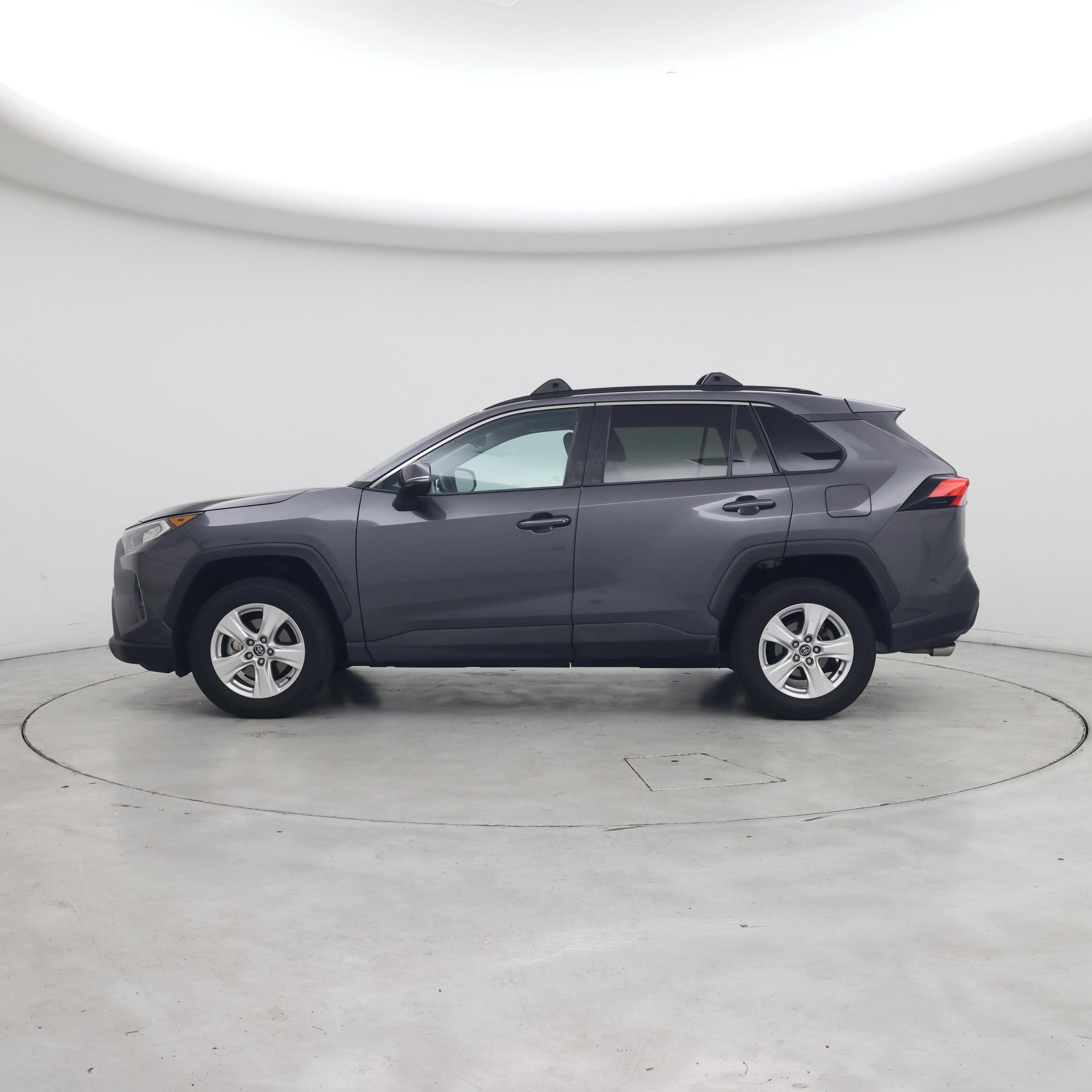Thumbnail: 2020 Toyota RAV4 - 3