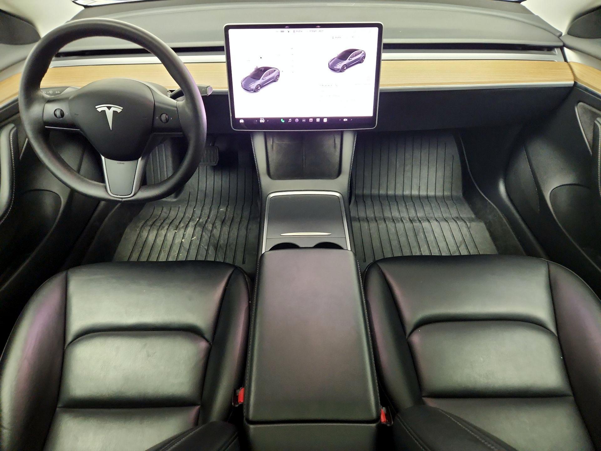 Thumbnail: 2023 Tesla Model 3 - 9