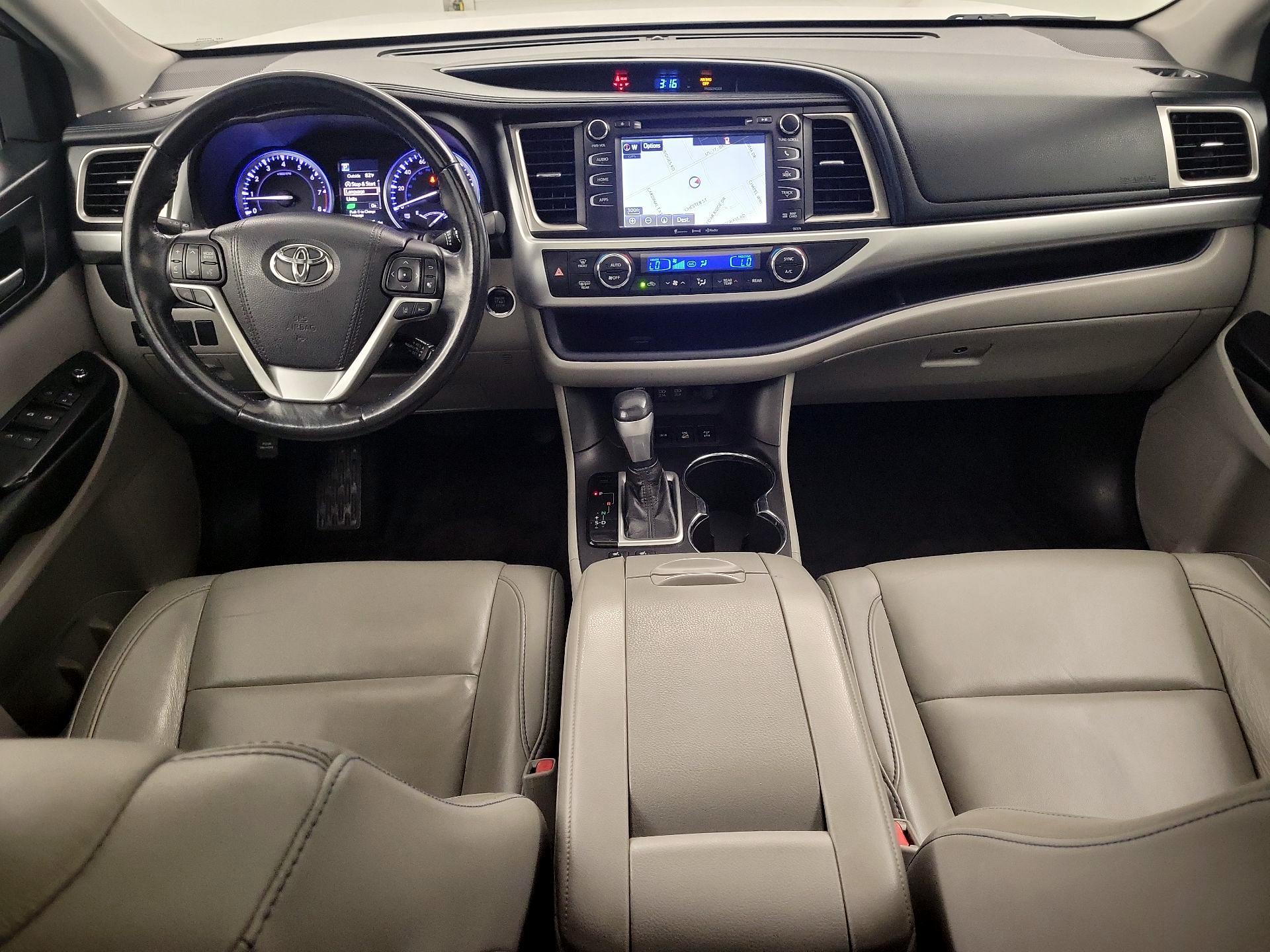 Thumbnail: 2018 Toyota Highlander - 9