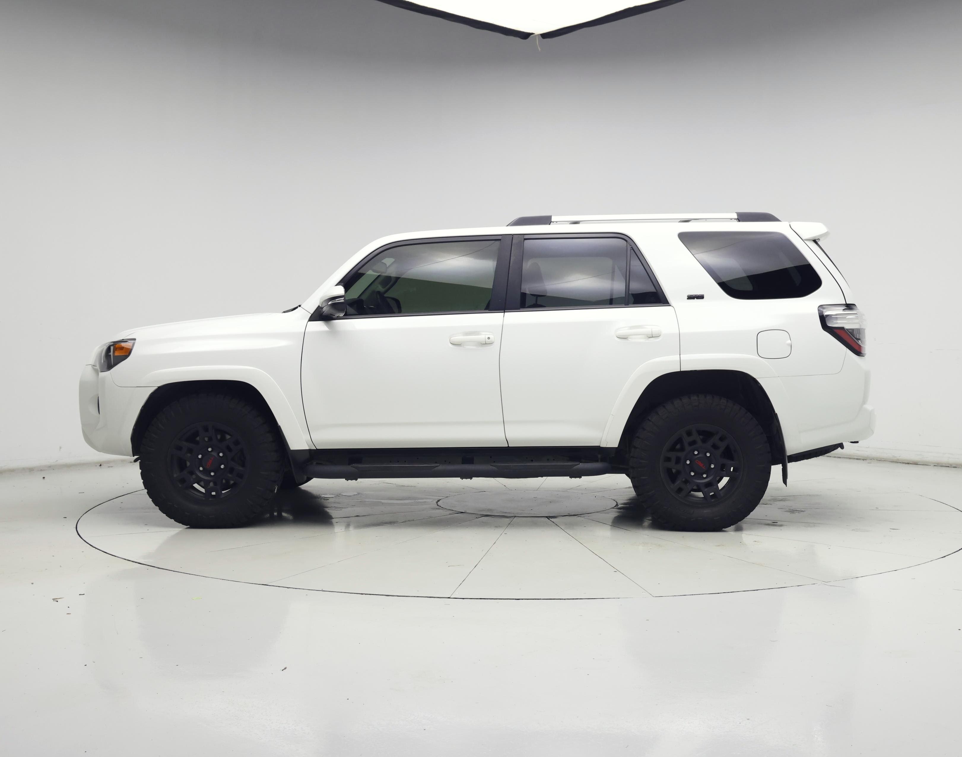 Thumbnail: 2023 Toyota 4Runner - 3