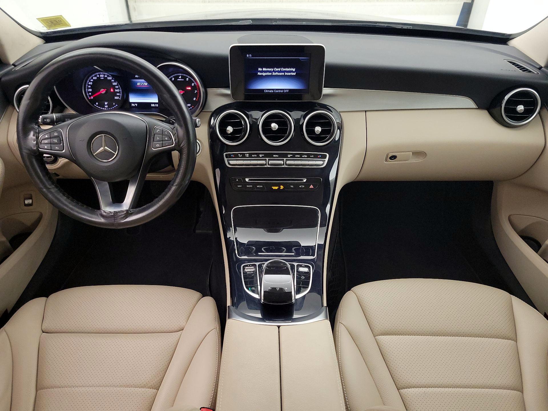 Thumbnail: 2015 Mercedes-Benz C-Class - 9