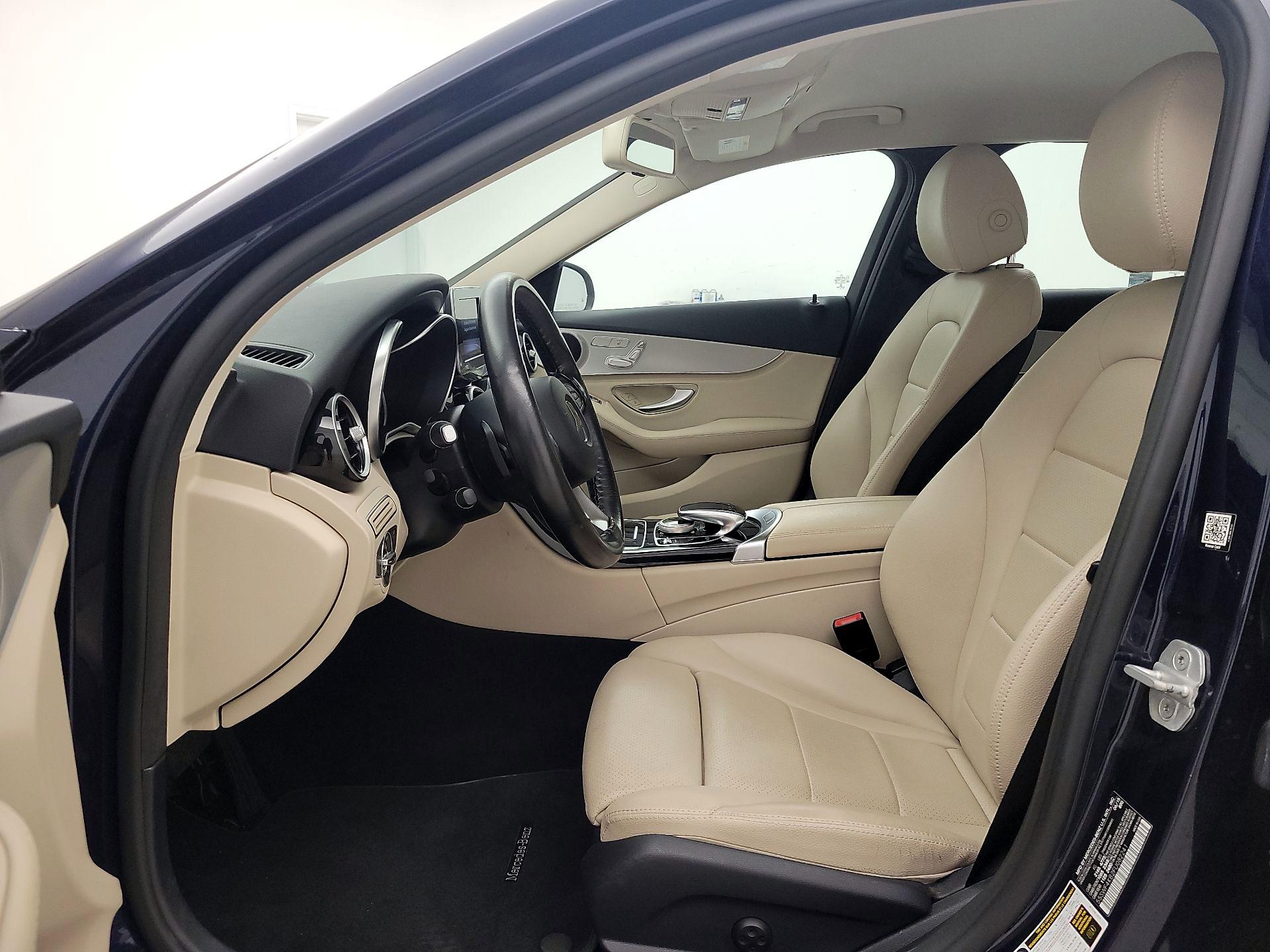 Thumbnail: 2015 Mercedes-Benz C-Class - 11