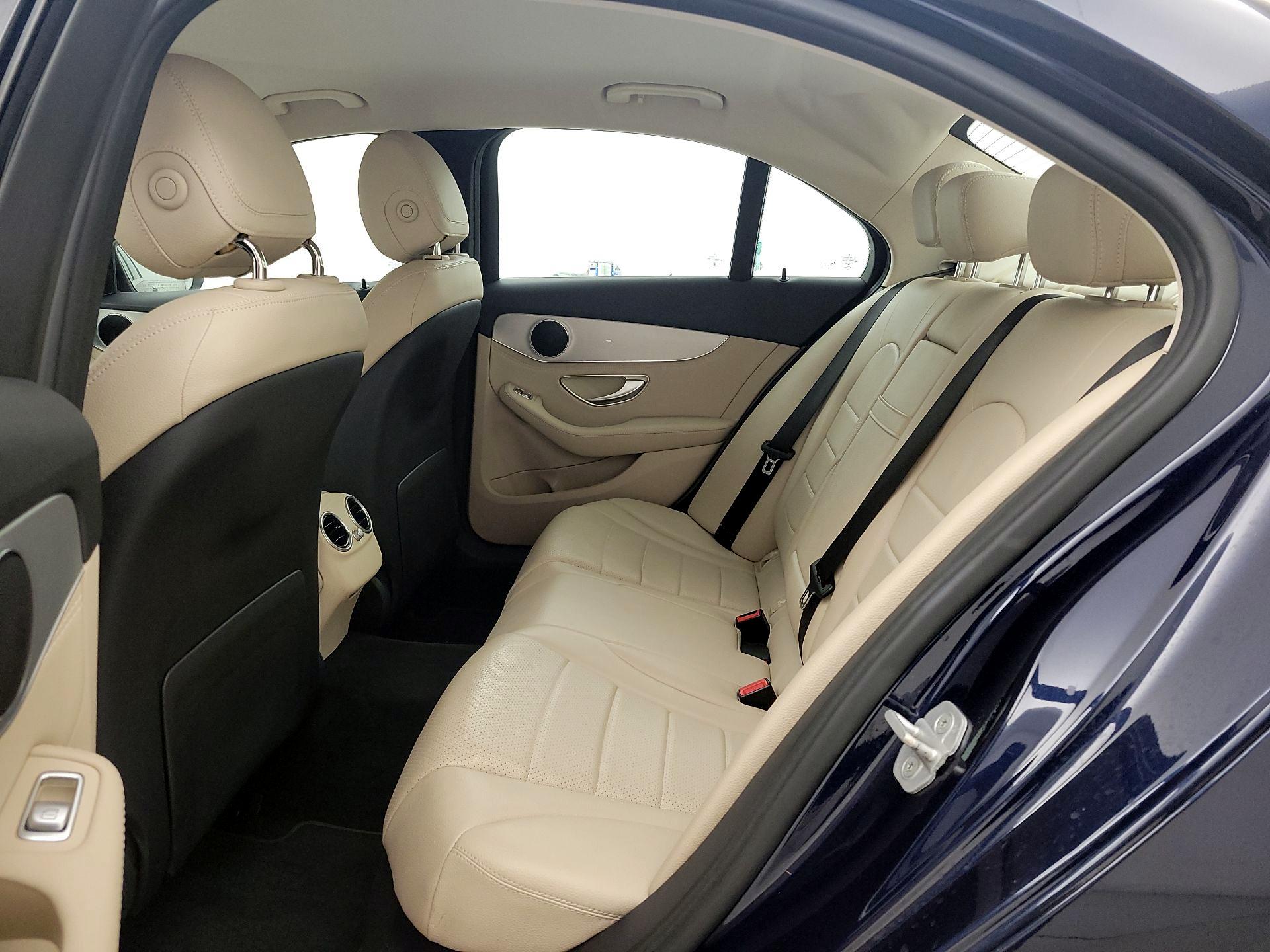 Thumbnail: 2015 Mercedes-Benz C-Class - 19