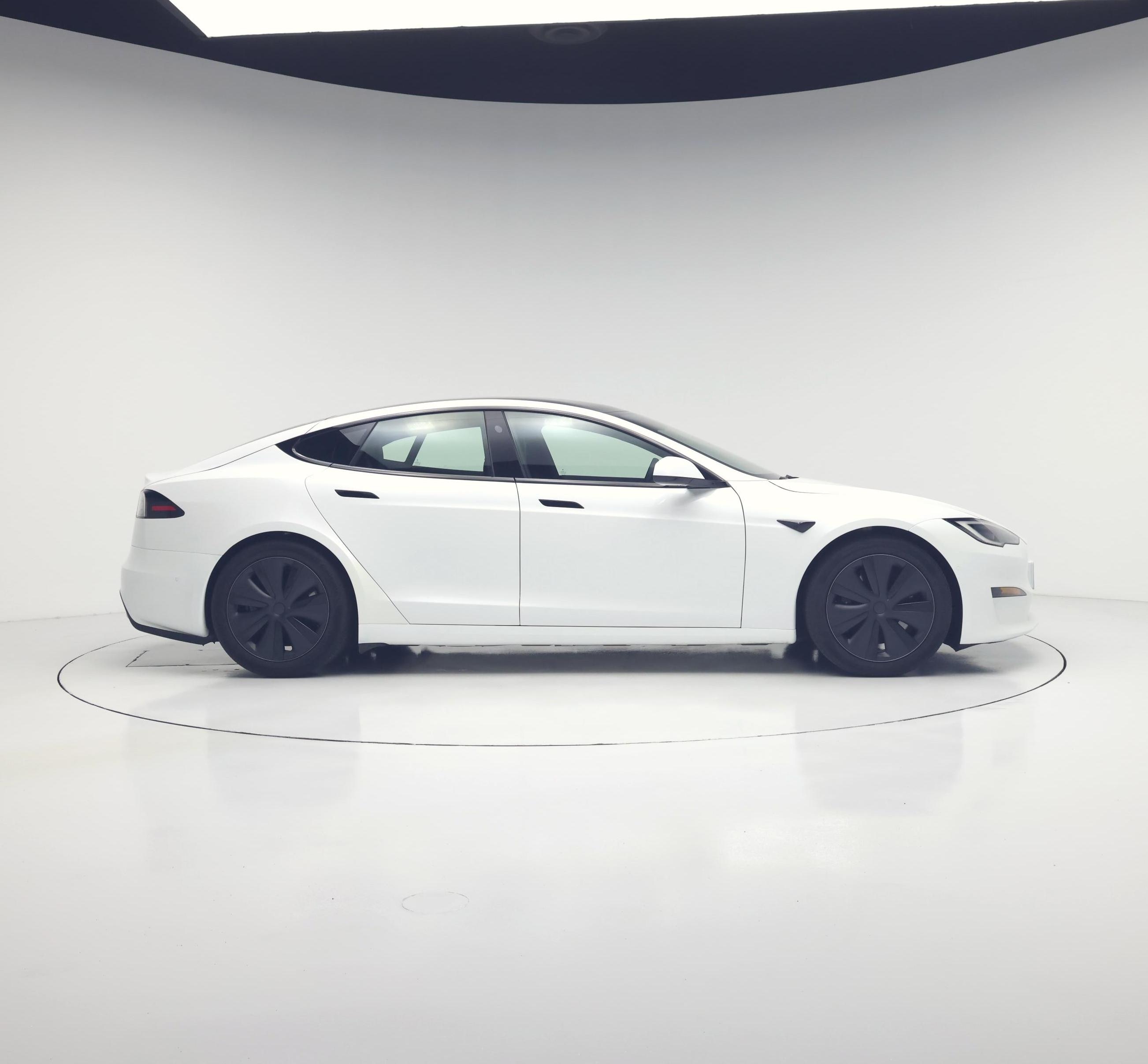 Thumbnail: 2023 Tesla Model S - 7