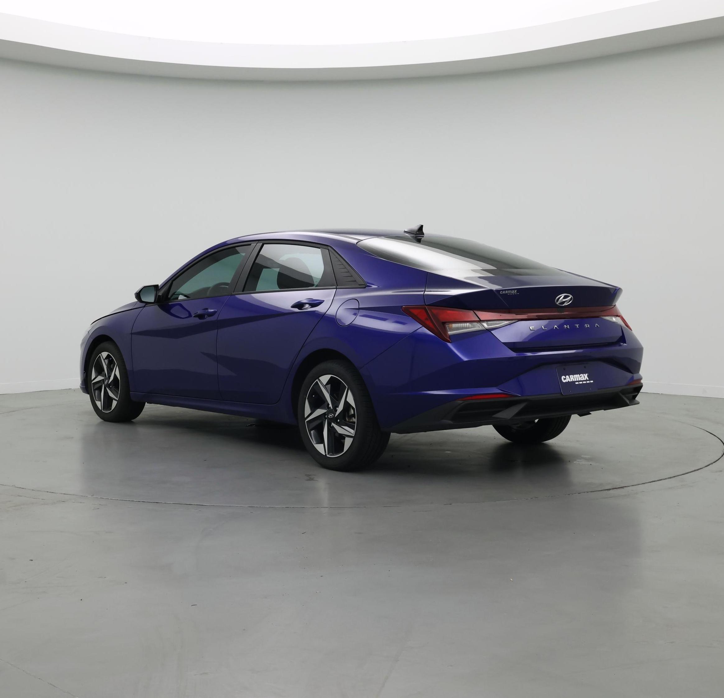 Thumbnail: 2023 Hyundai Elantra - 2