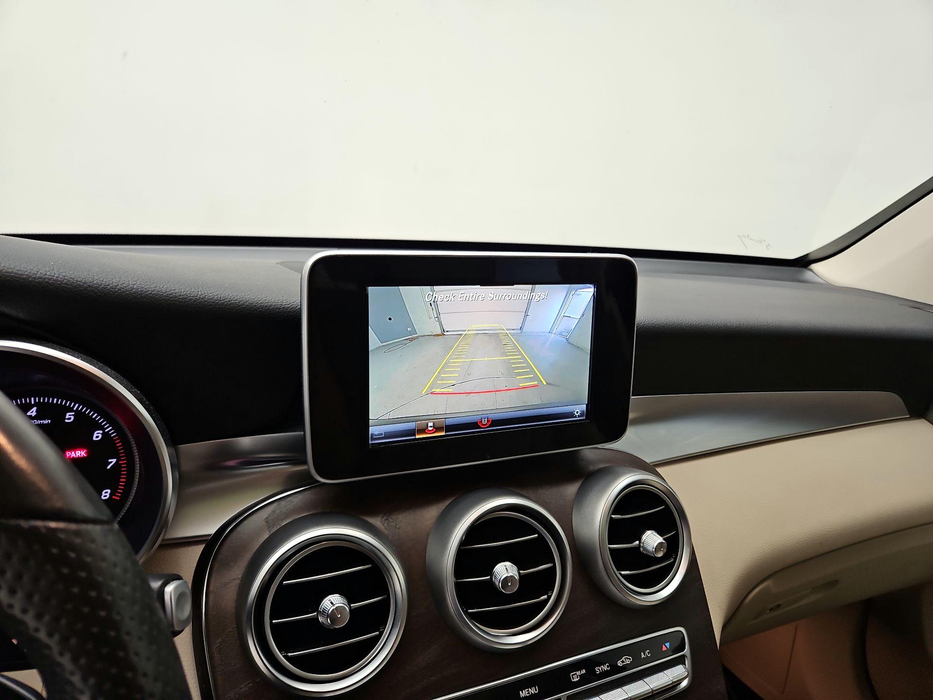 Thumbnail: 2019 Mercedes-Benz GLC - 15