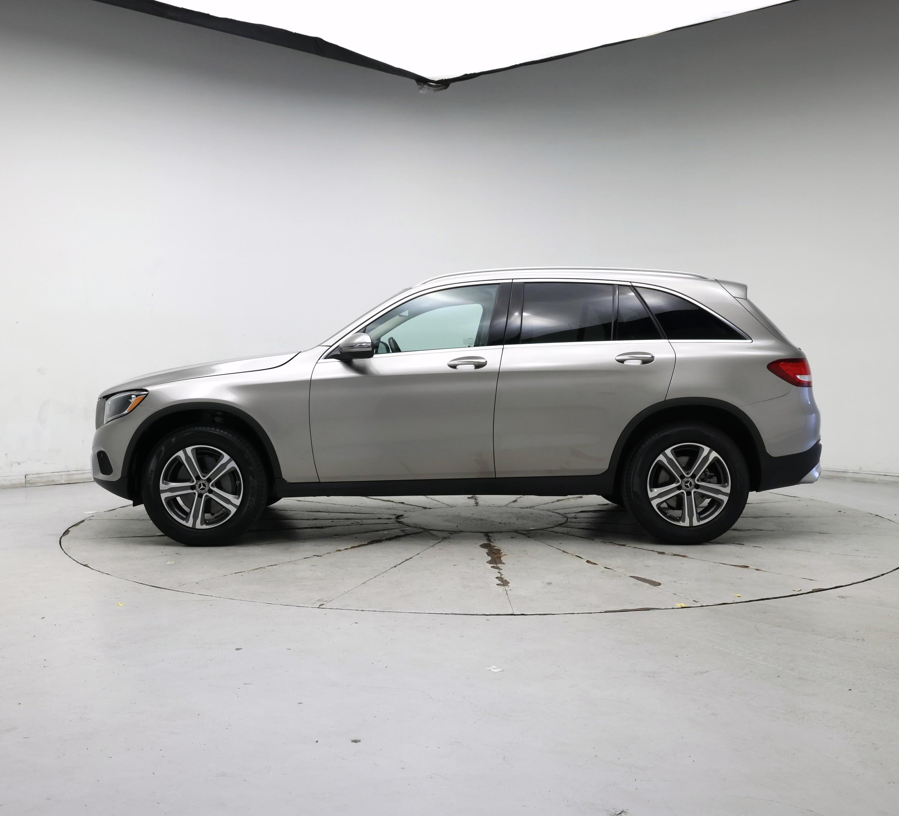 Thumbnail: 2019 Mercedes-Benz GLC - 3