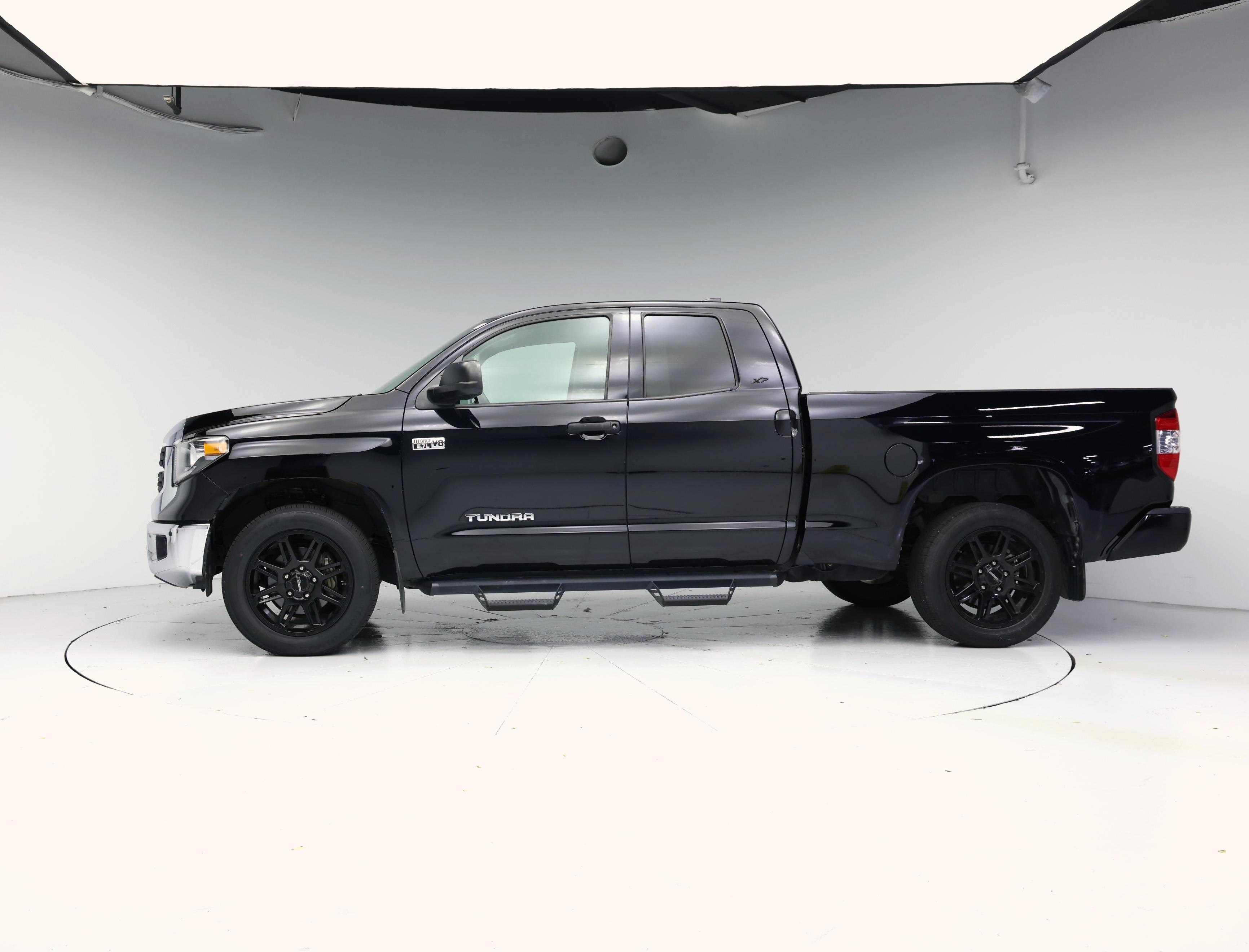 Thumbnail: 2021 Toyota Tundra - 3