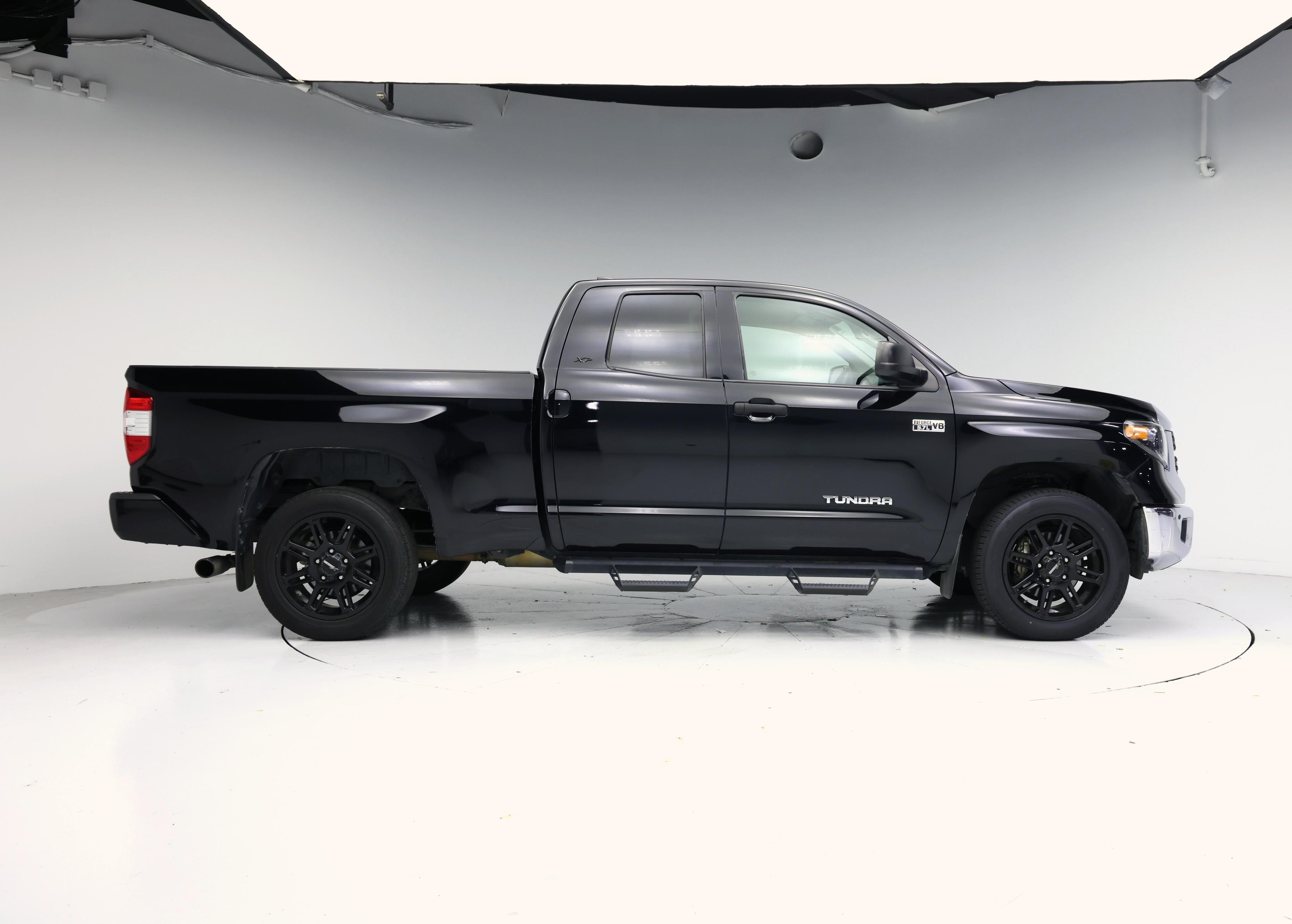 Thumbnail: 2021 Toyota Tundra - 7